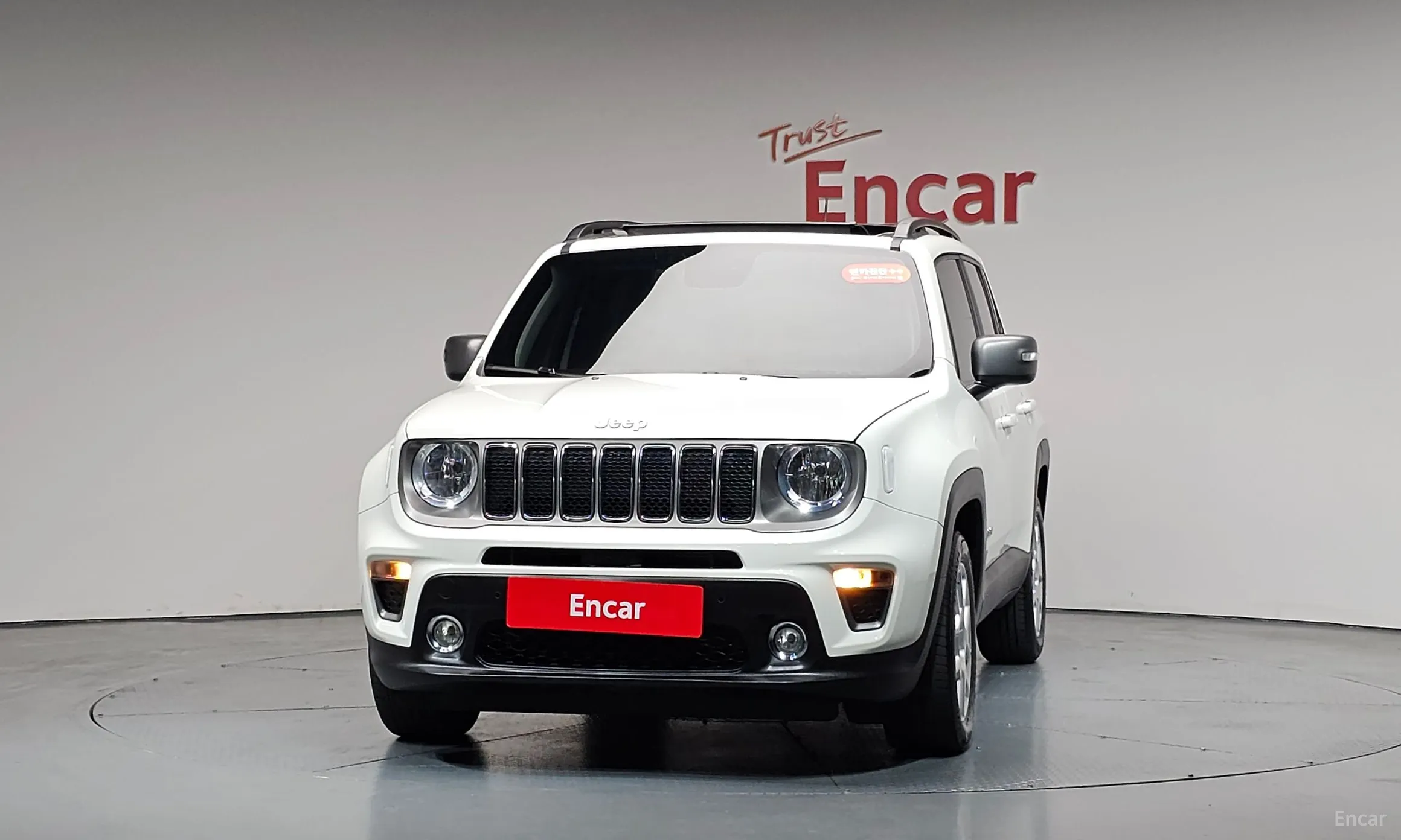 Jeep Renegade превью 3