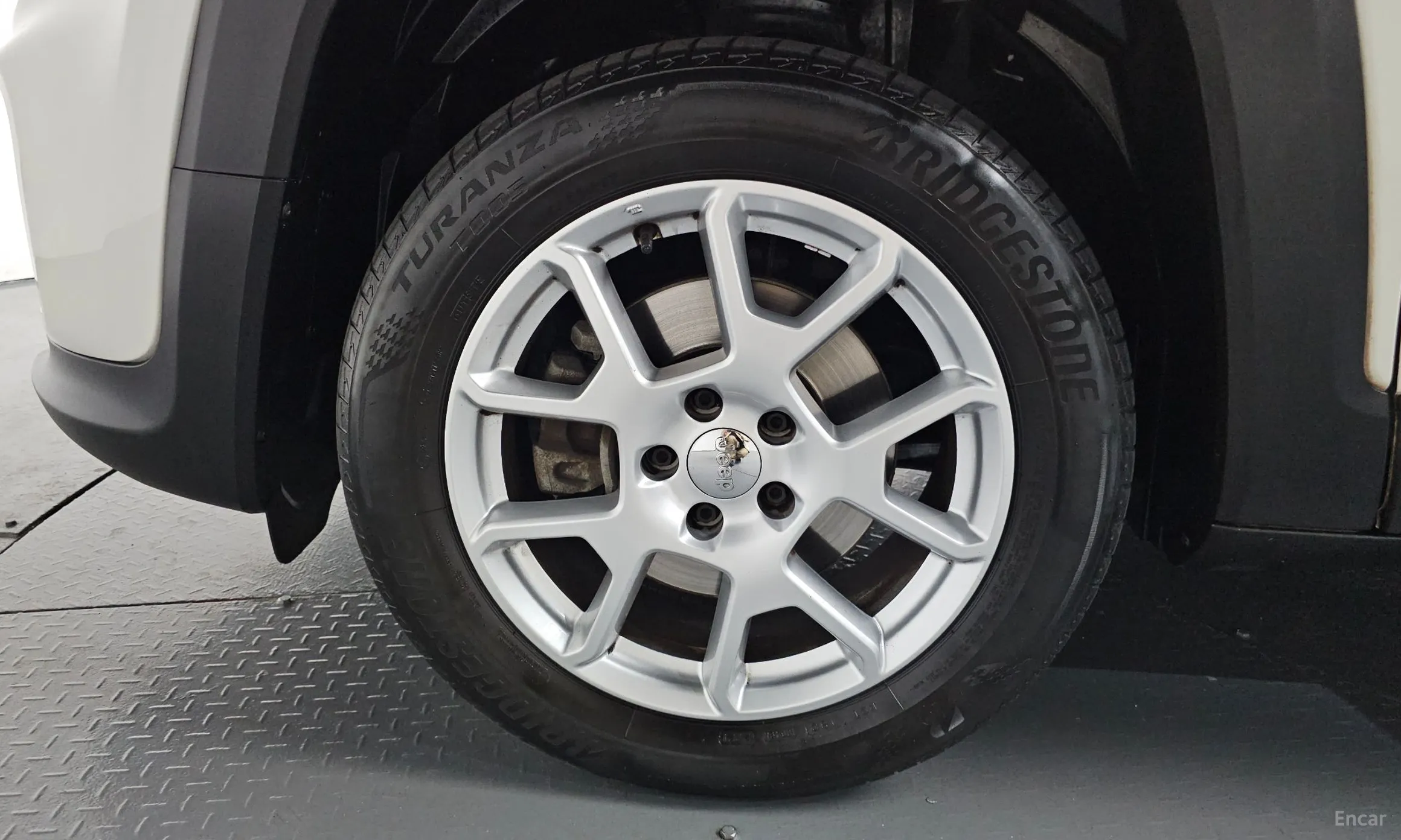 Jeep Renegade превью 5