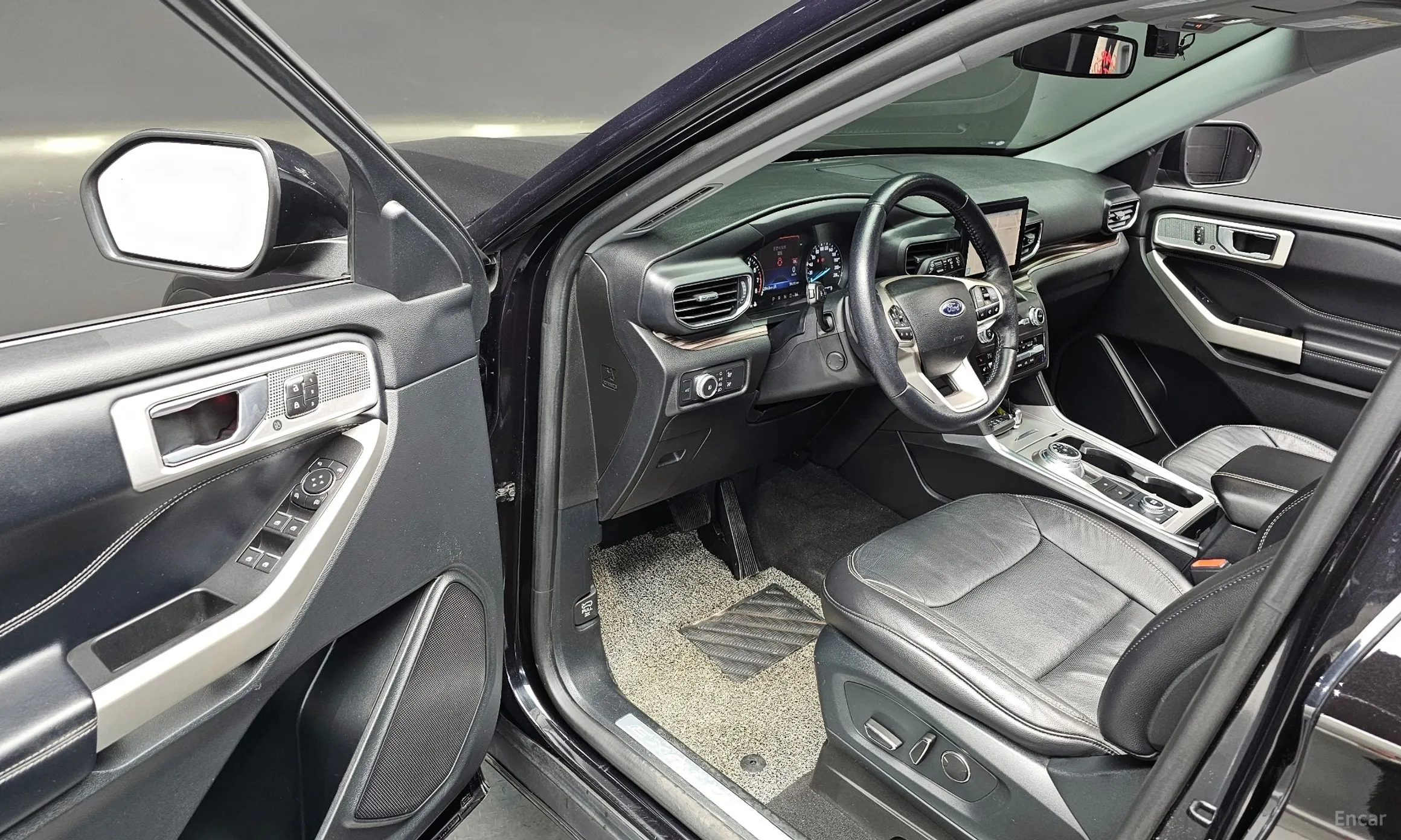 Ford Explorer 6th Generation превью 12