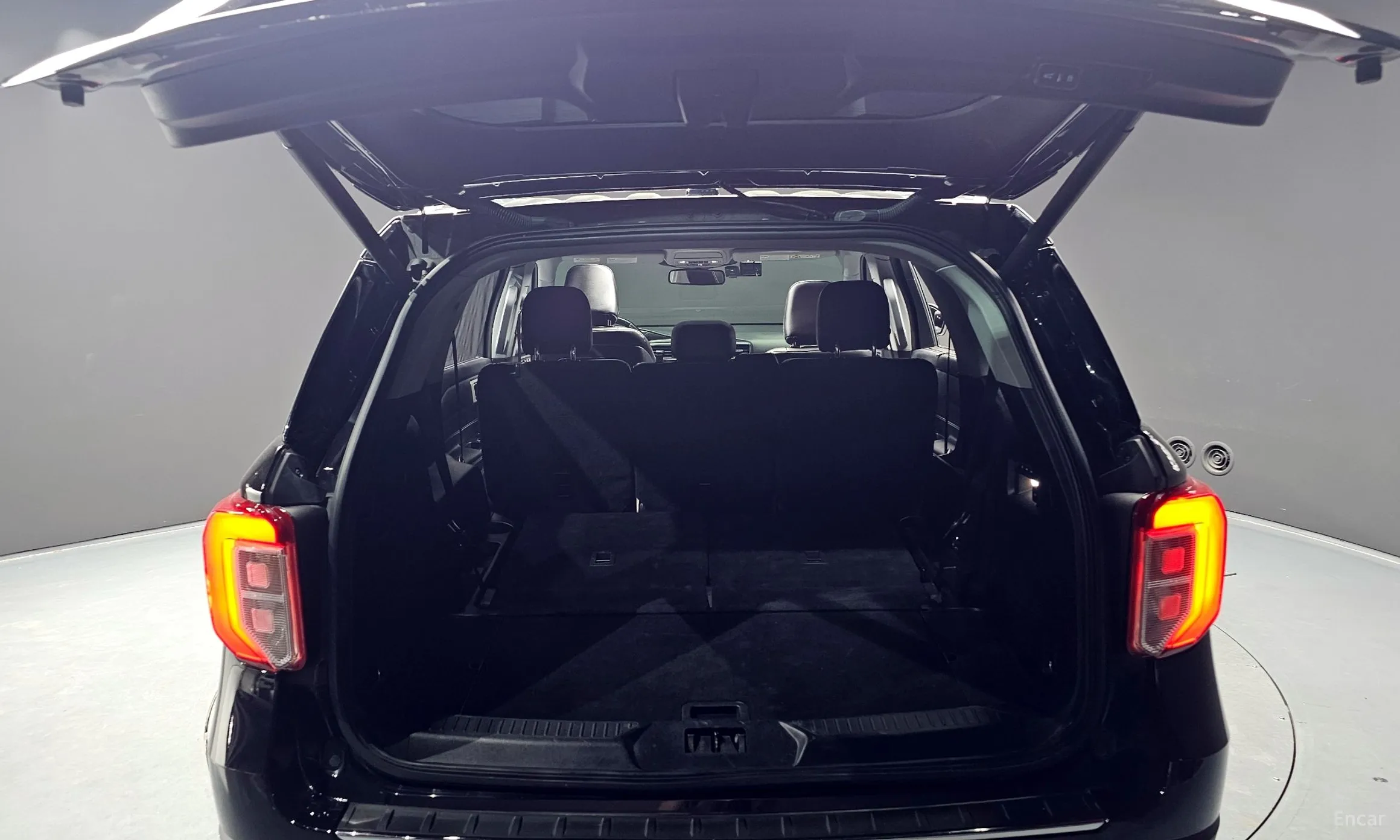 Ford Explorer 6th Generation превью 20