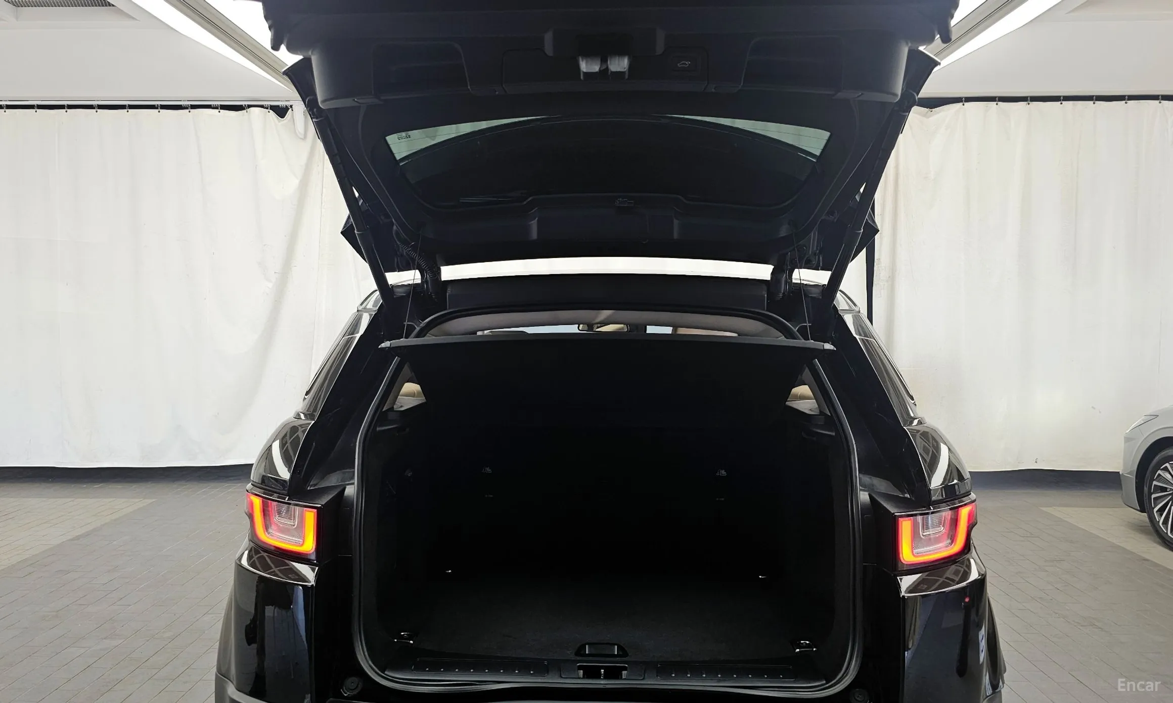 Land Rover Range Rover Evoque превью 20