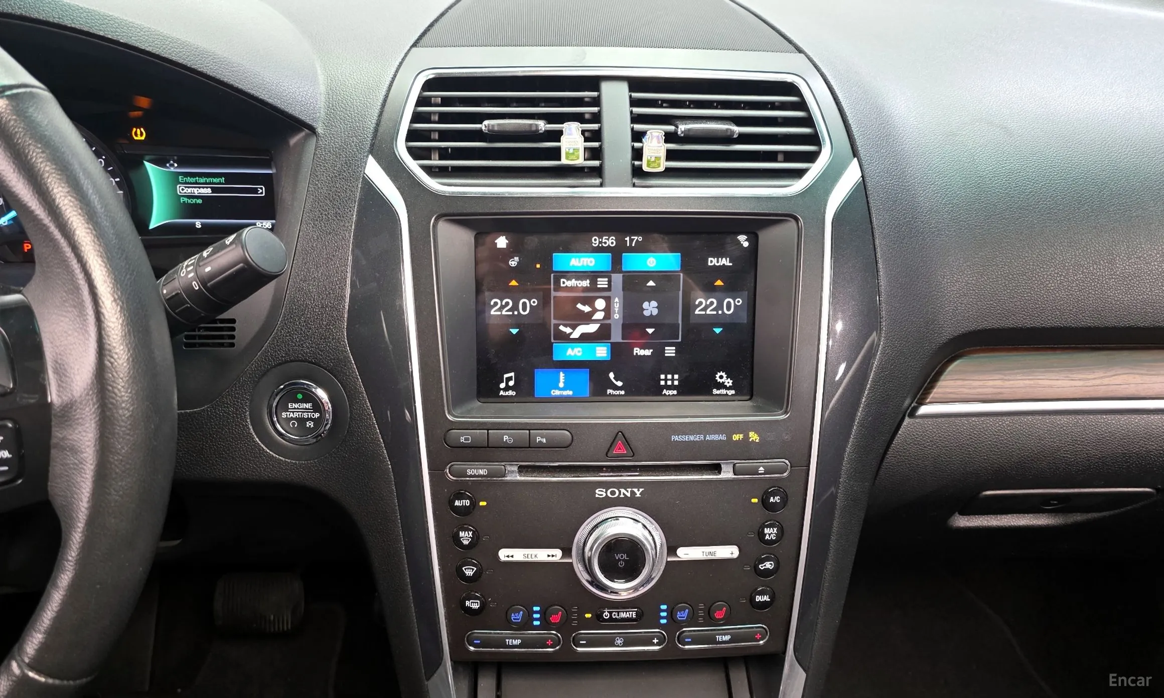 Ford Explorer превью 14