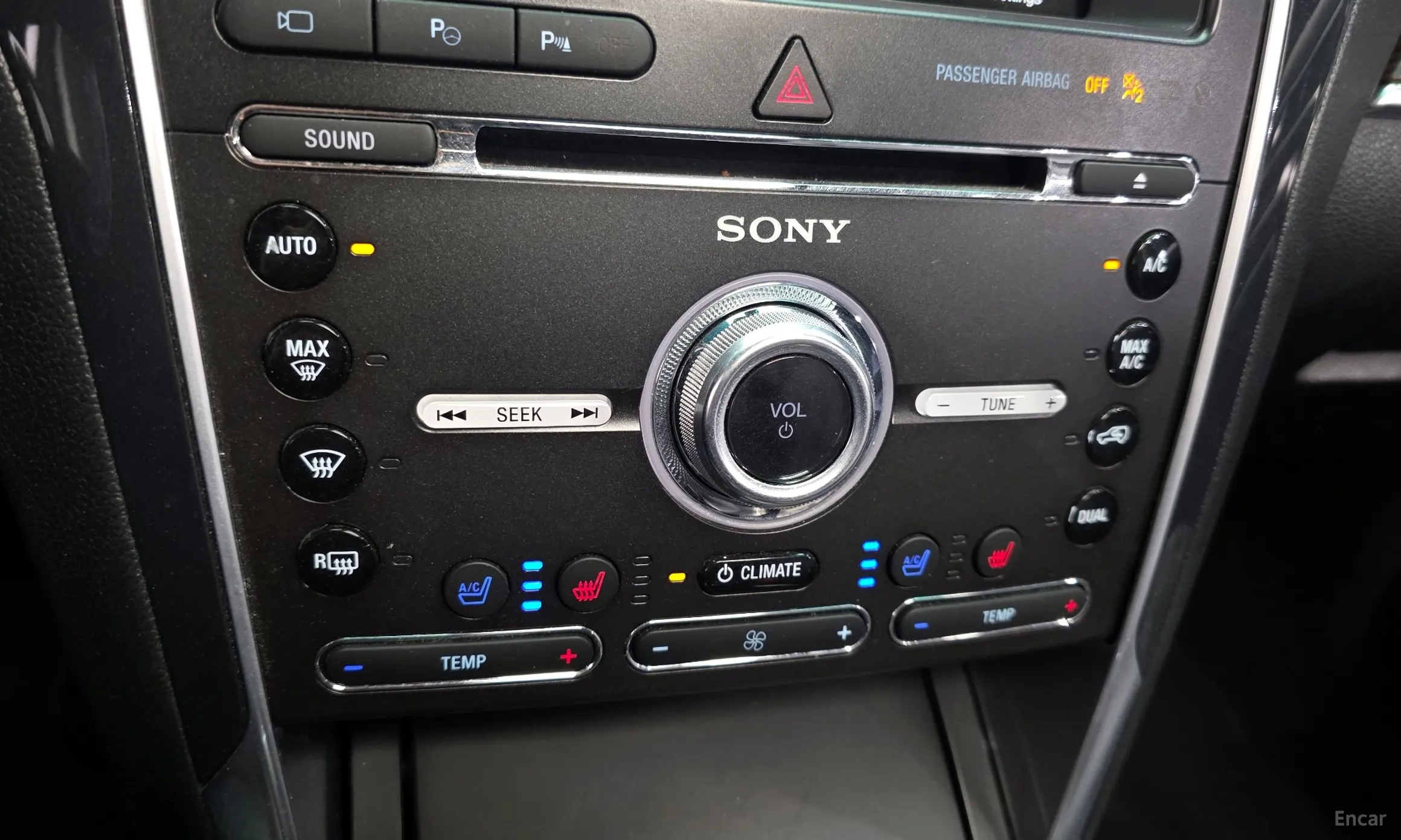 Ford Explorer превью 19