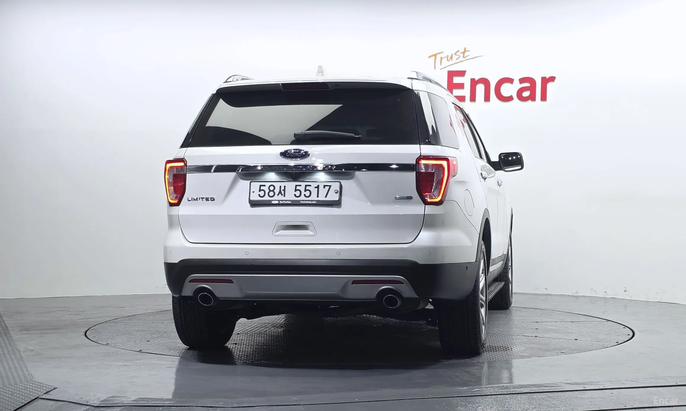 Ford Explorer превью 4