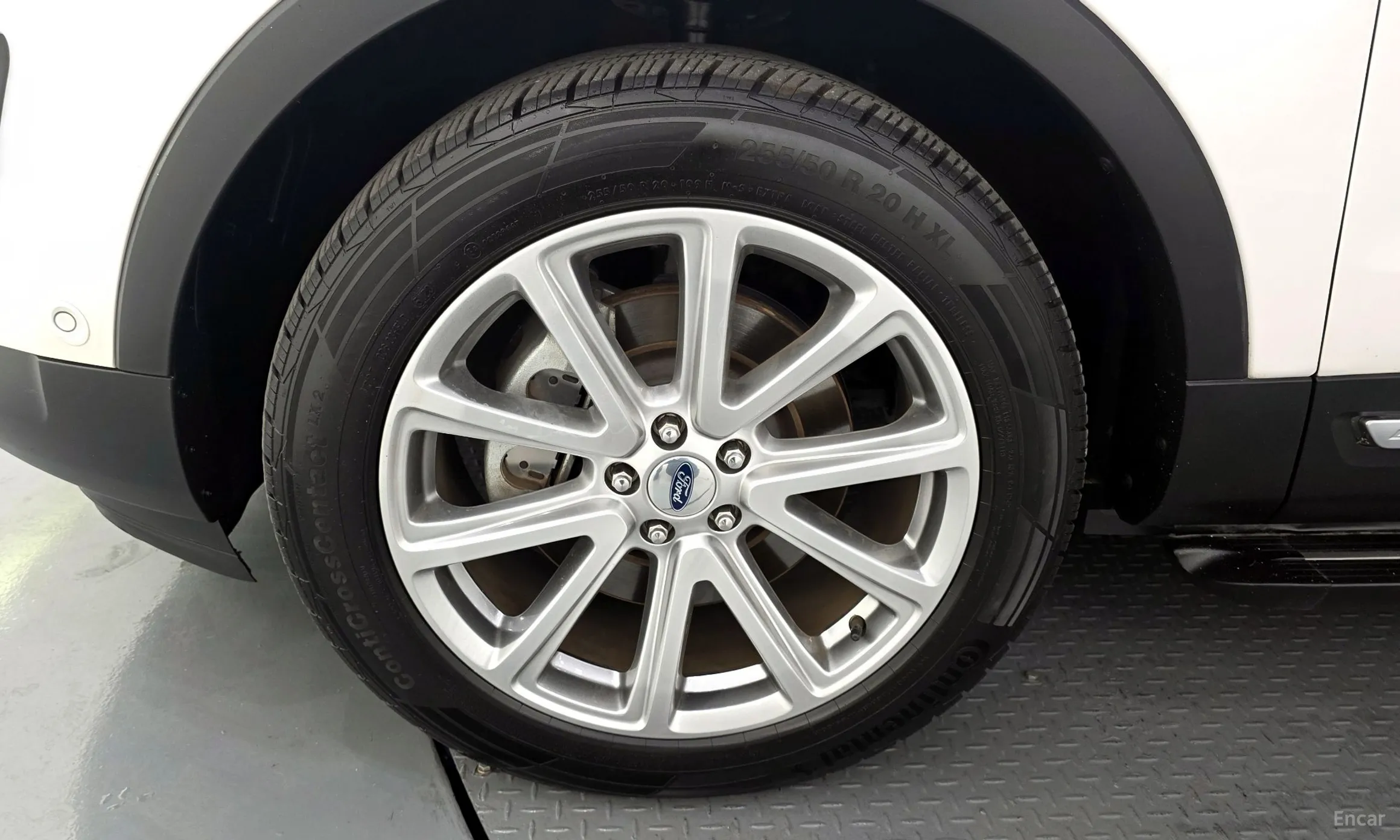 Ford Explorer превью 5