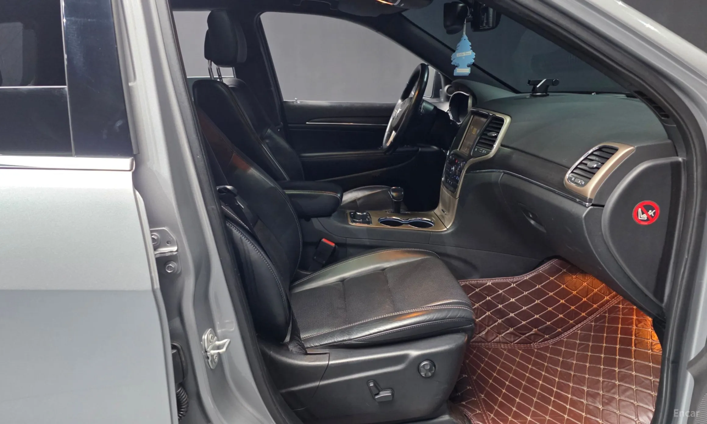 Jeep Grand Cherokee превью 11