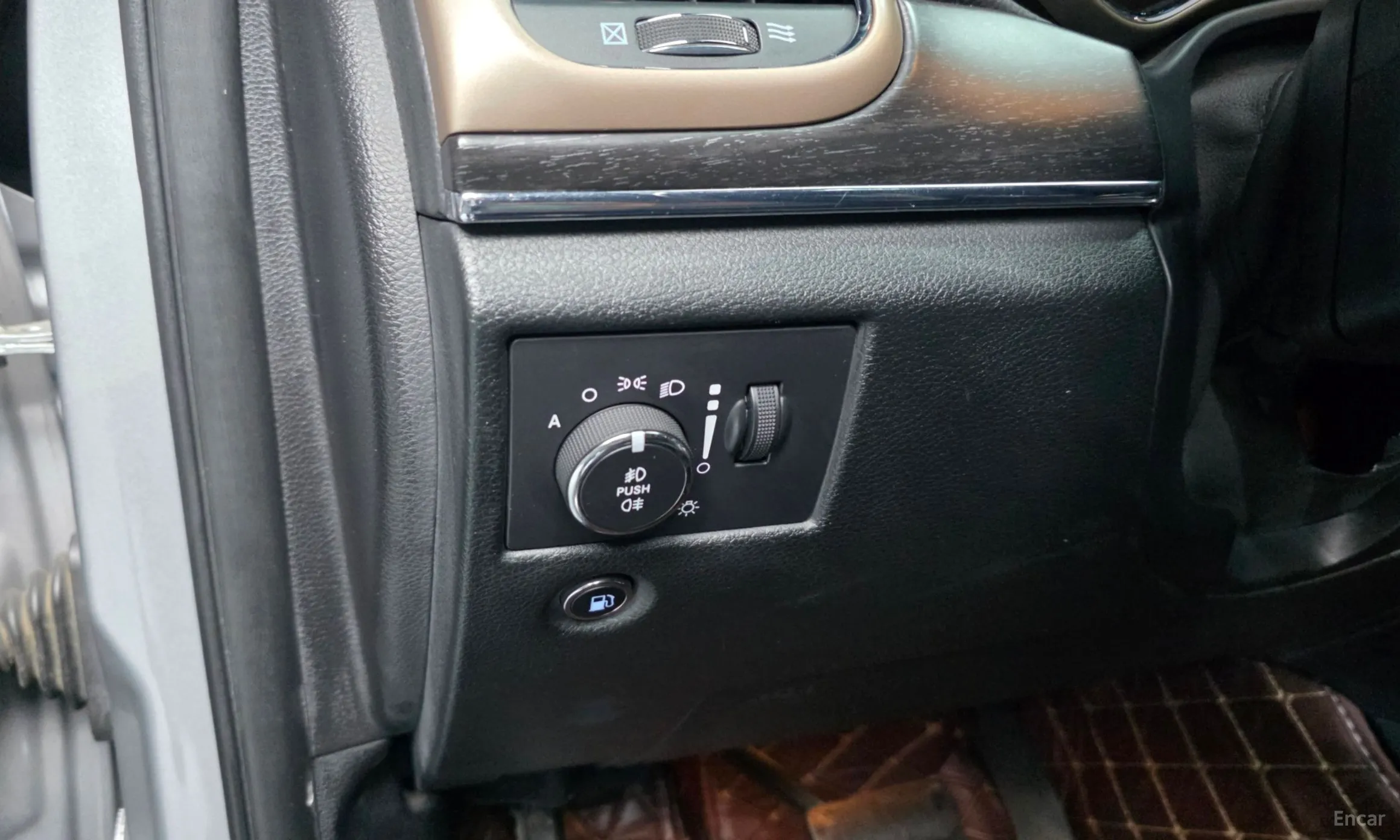 Jeep Grand Cherokee превью 17