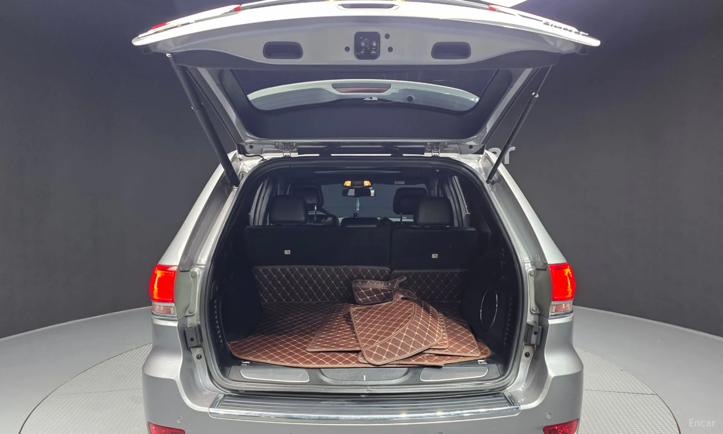 Jeep Grand Cherokee превью 20