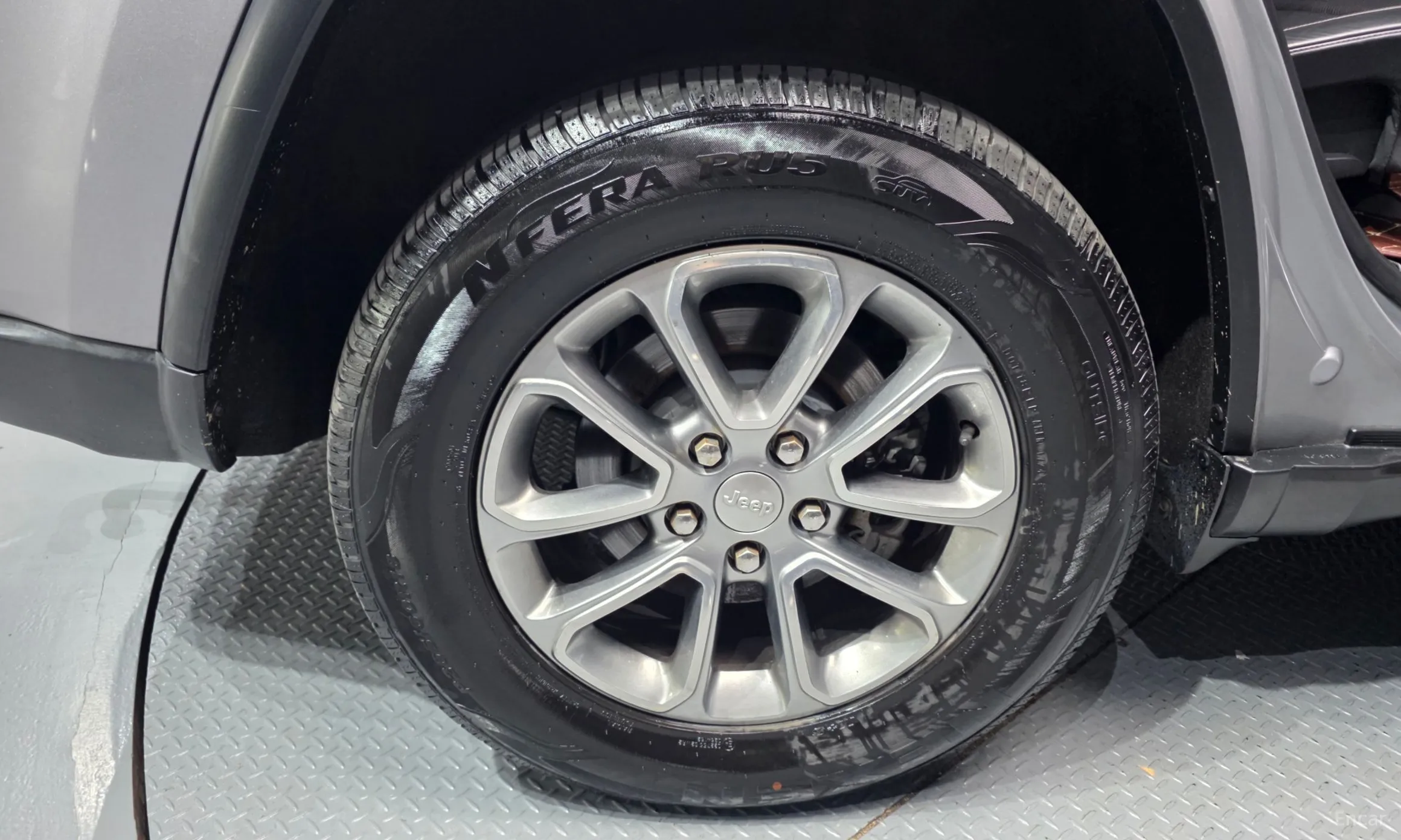 Jeep Grand Cherokee превью 5