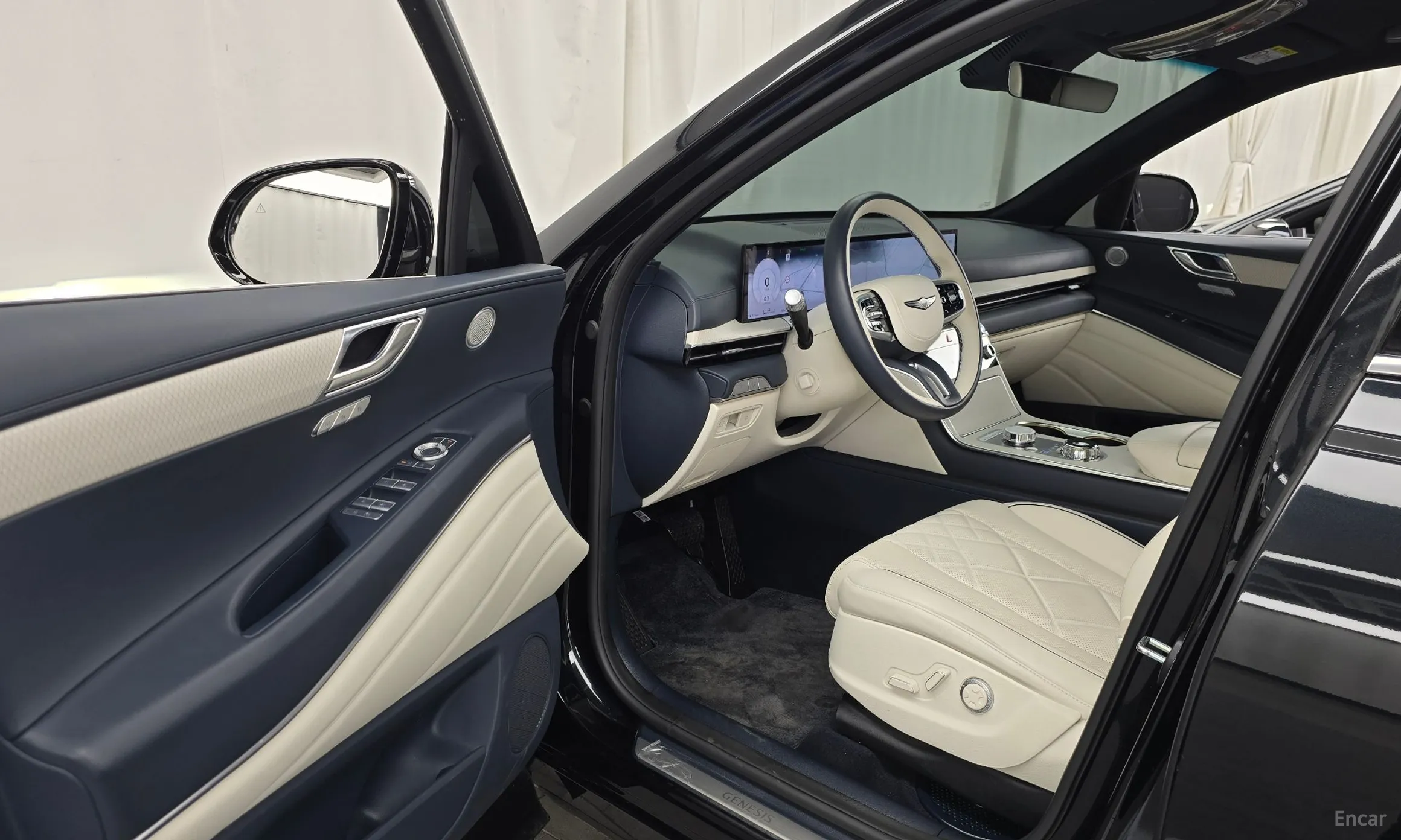 Genesis GV80 превью 10