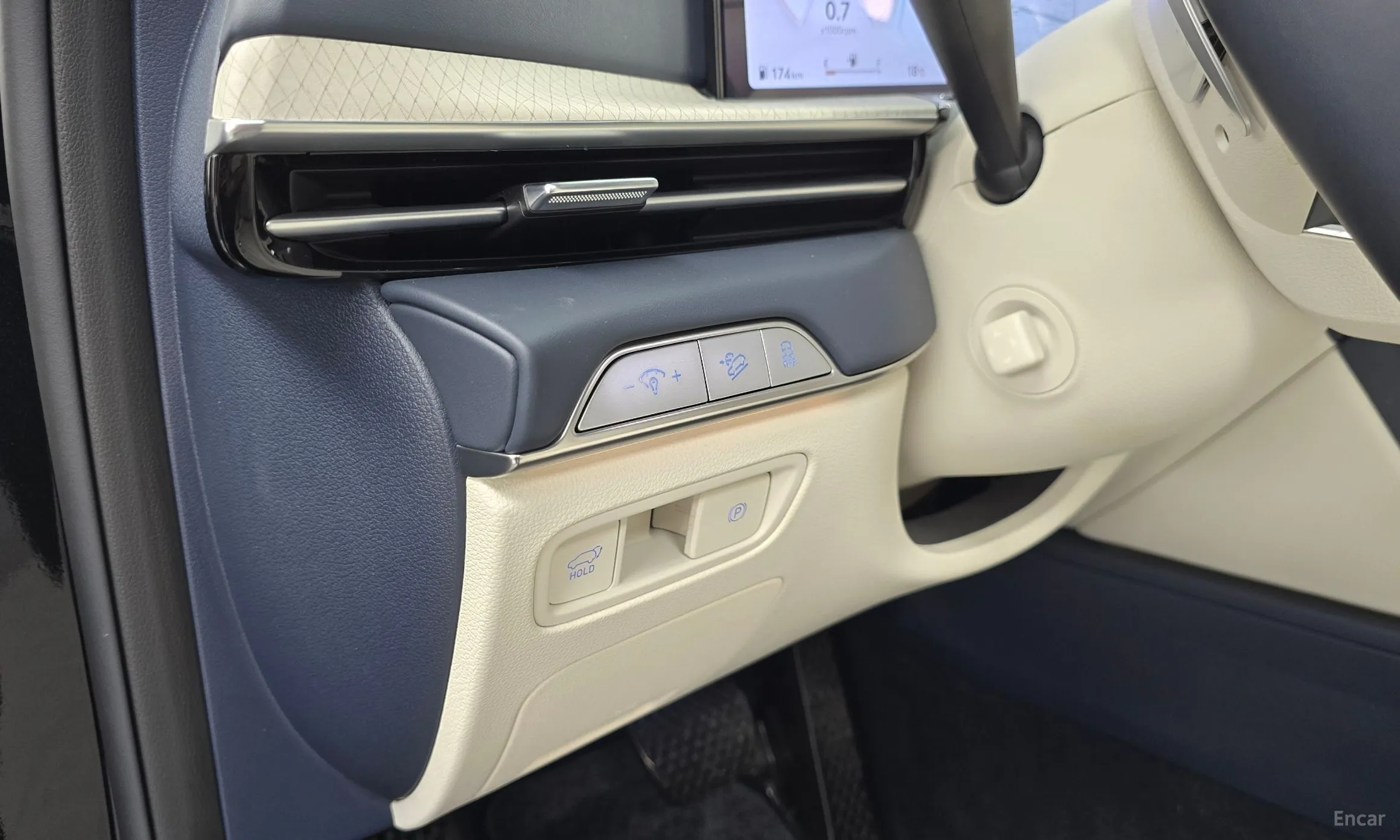 Genesis GV80 превью 17