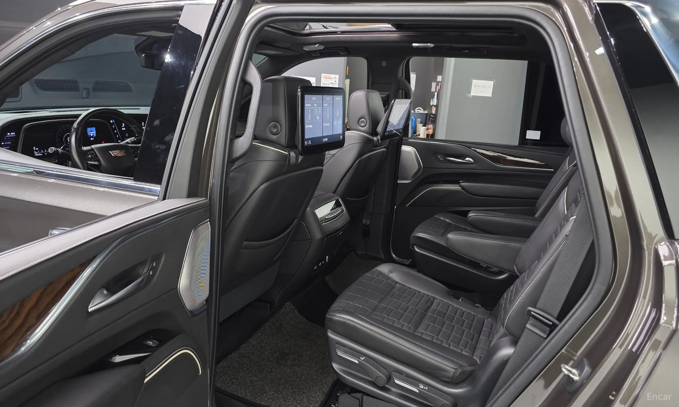 Cadillac Escalade 5th Generation превью 11