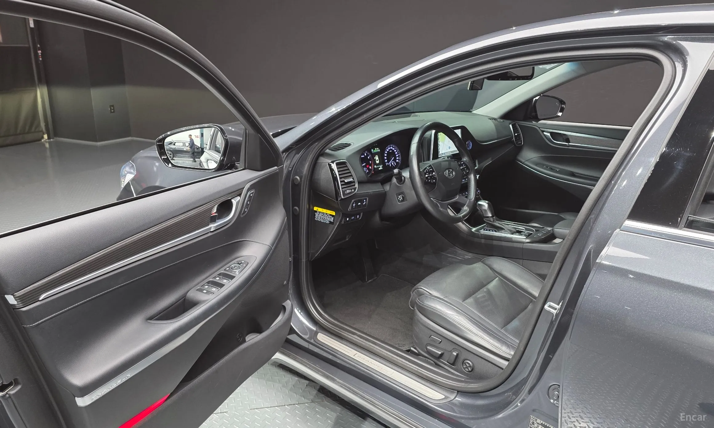 Hyundai Grandeur IG превью 10