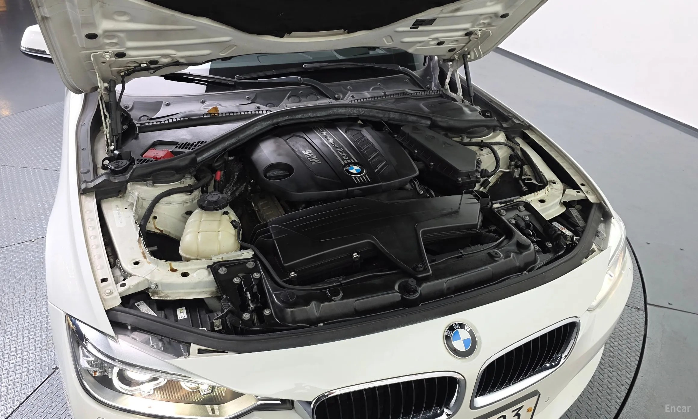 BMW 3 Series (F30) превью 6