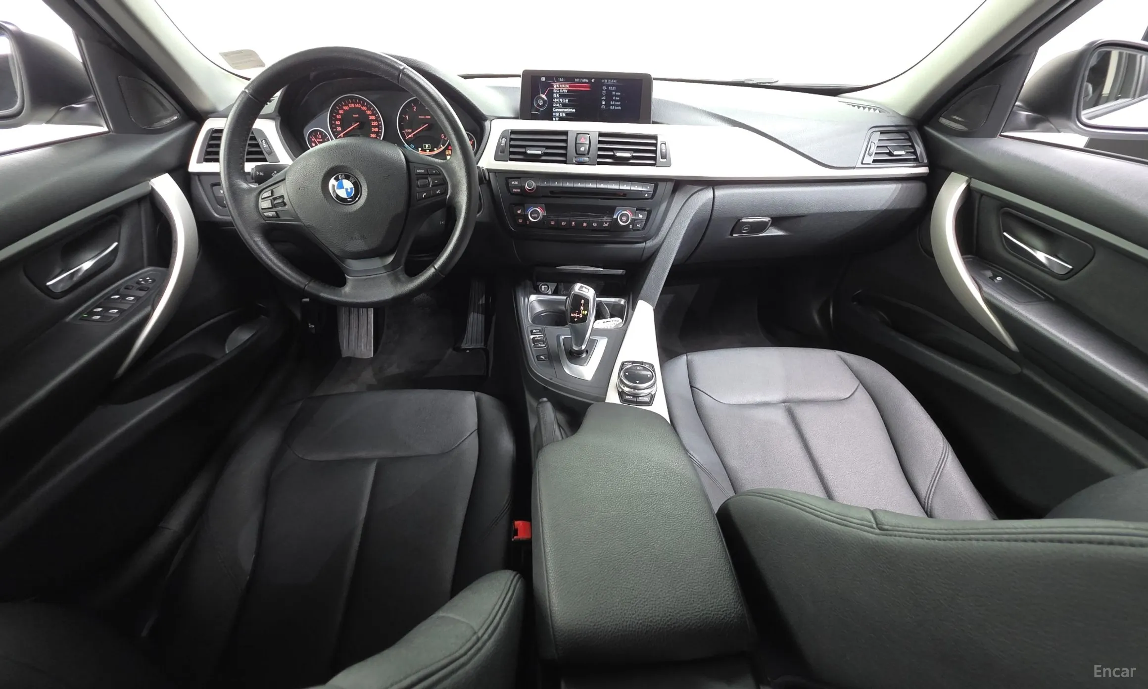 BMW 3 Series (F30) превью 7
