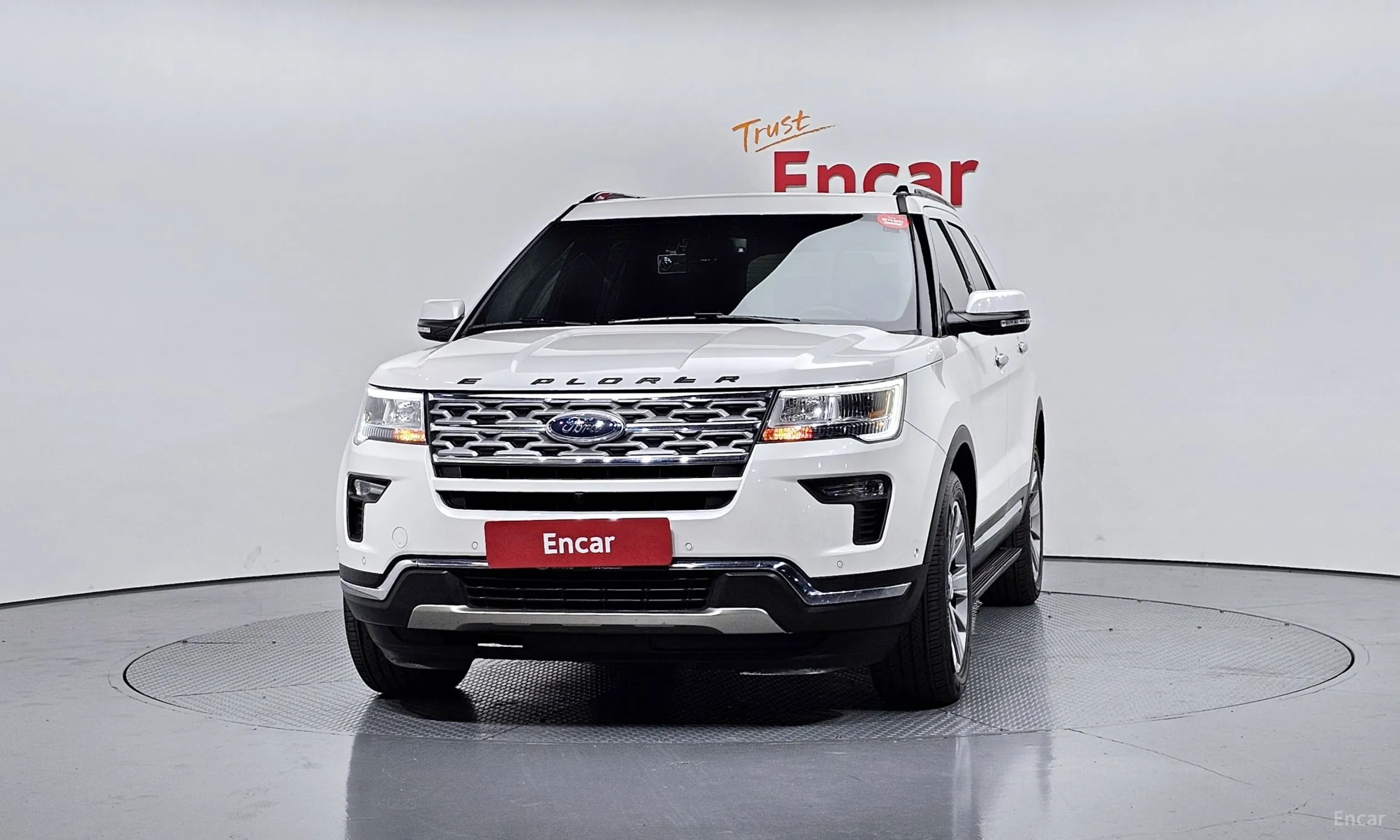 Ford Explorer превью 3