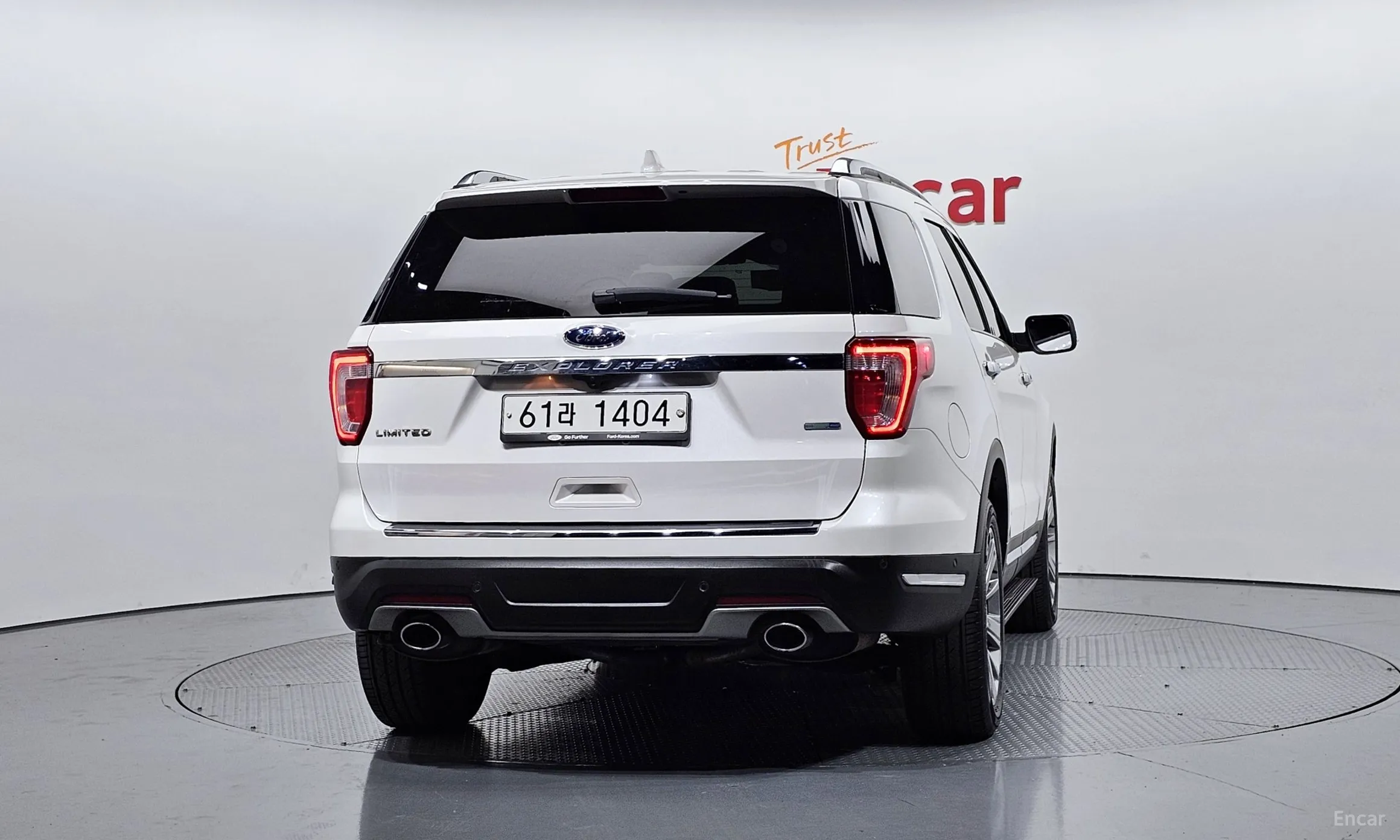 Ford Explorer превью 4
