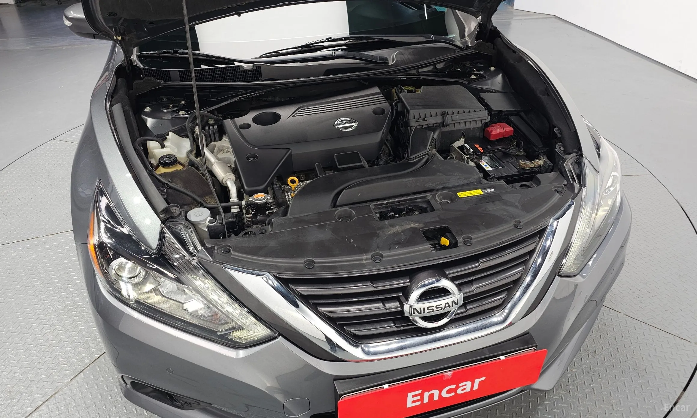 Nissan Altima превью 6