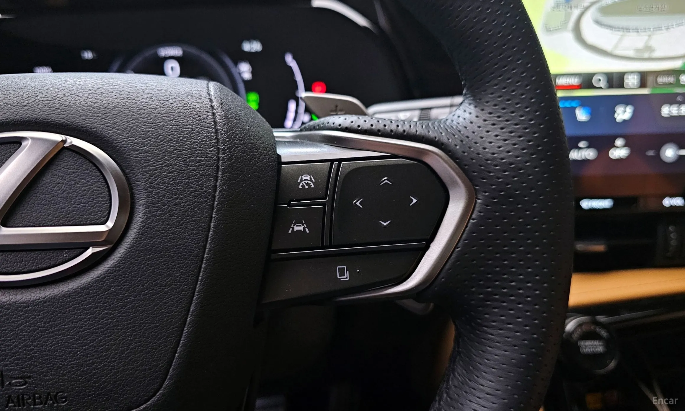Lexus NX450h + 2nd Gen превью 12