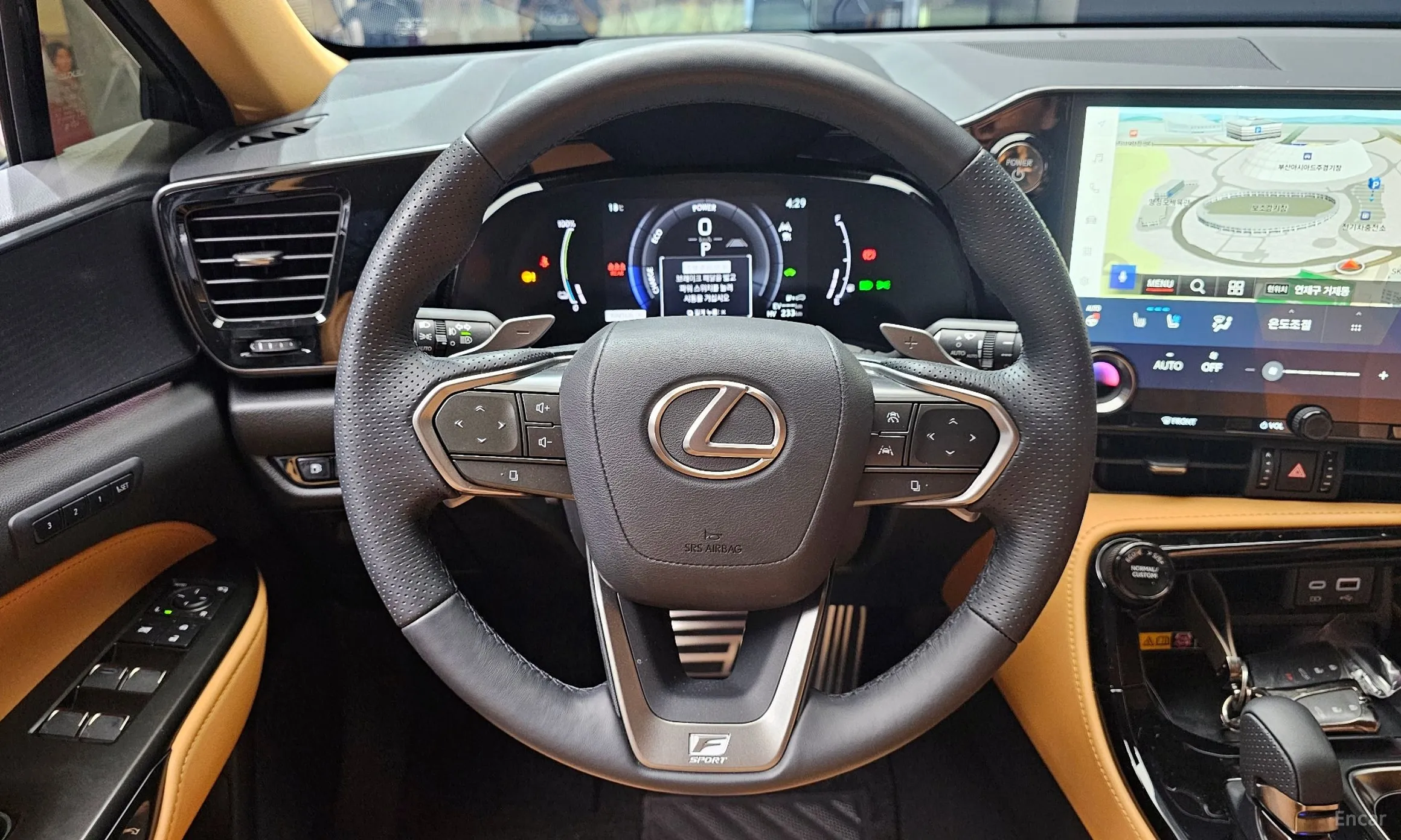 Lexus NX450h + 2nd Gen превью 14