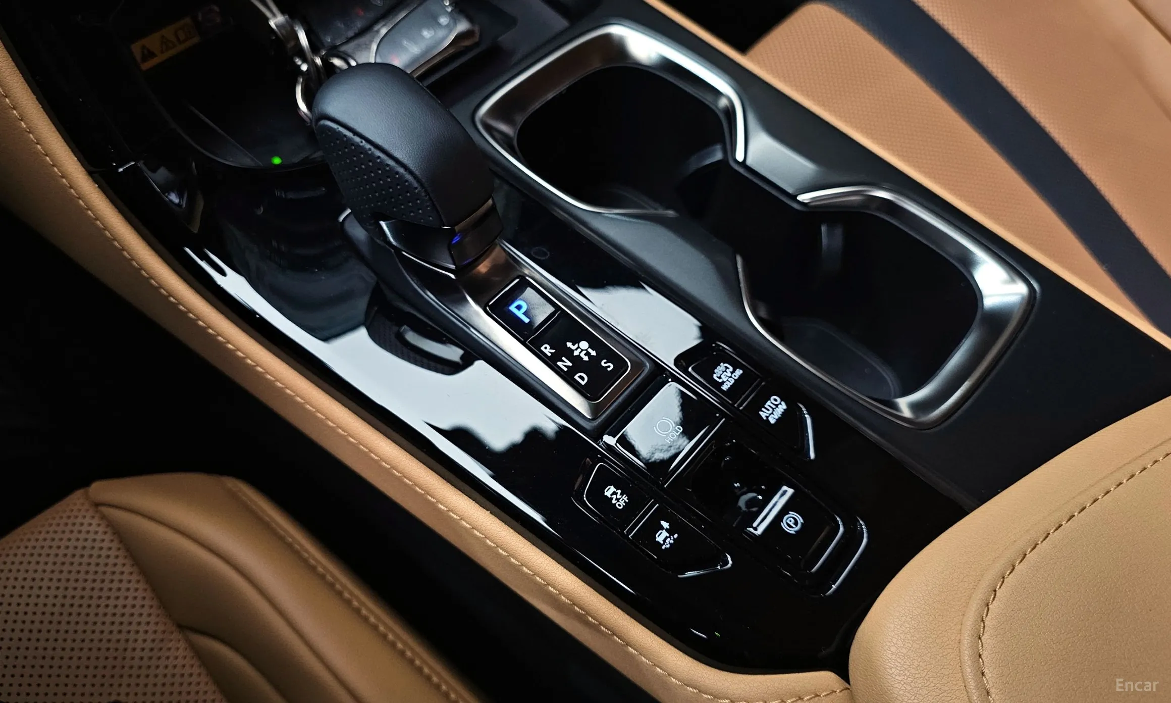 Lexus NX450h + 2nd Gen превью 9