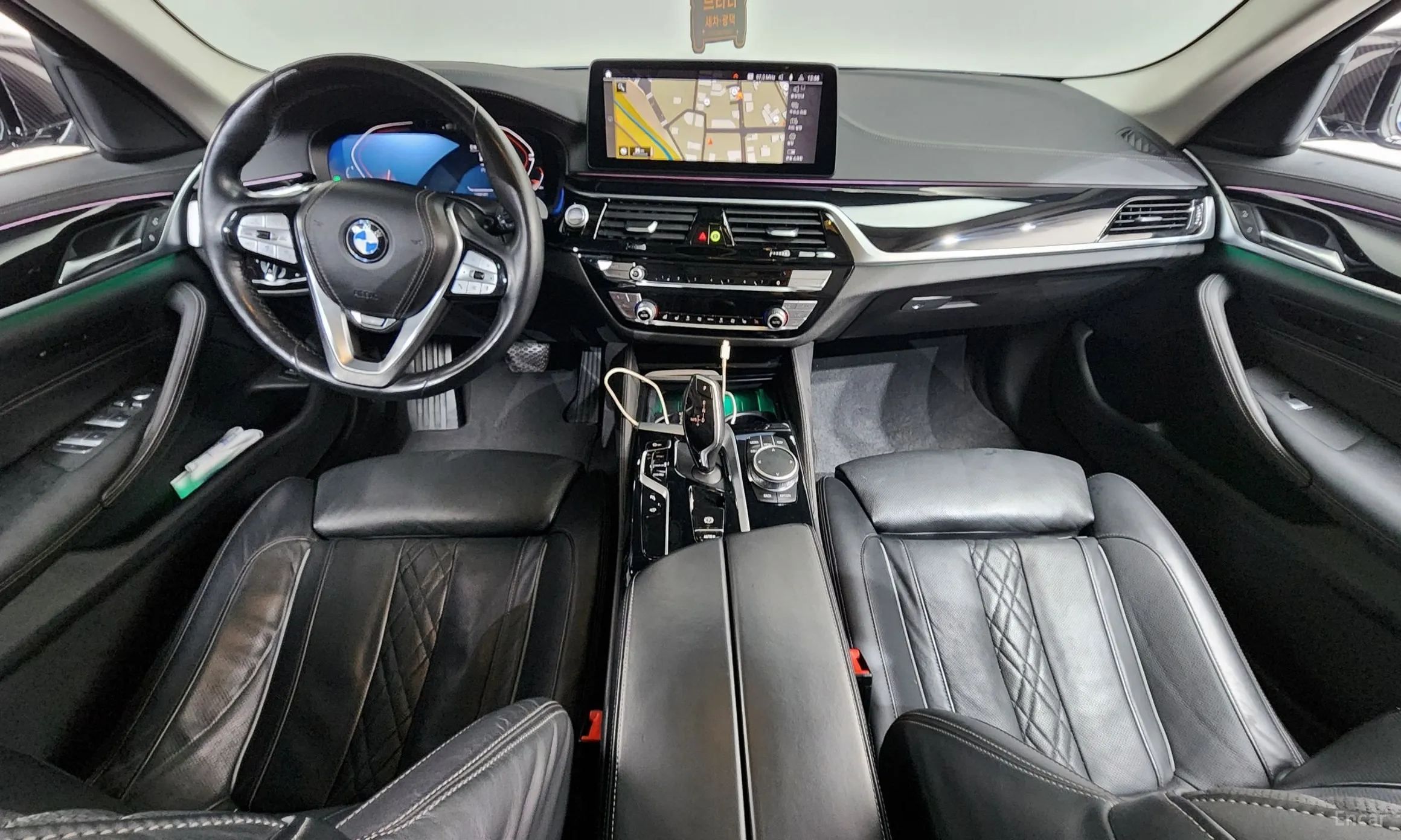BMW 5 Series (G30) превью 7