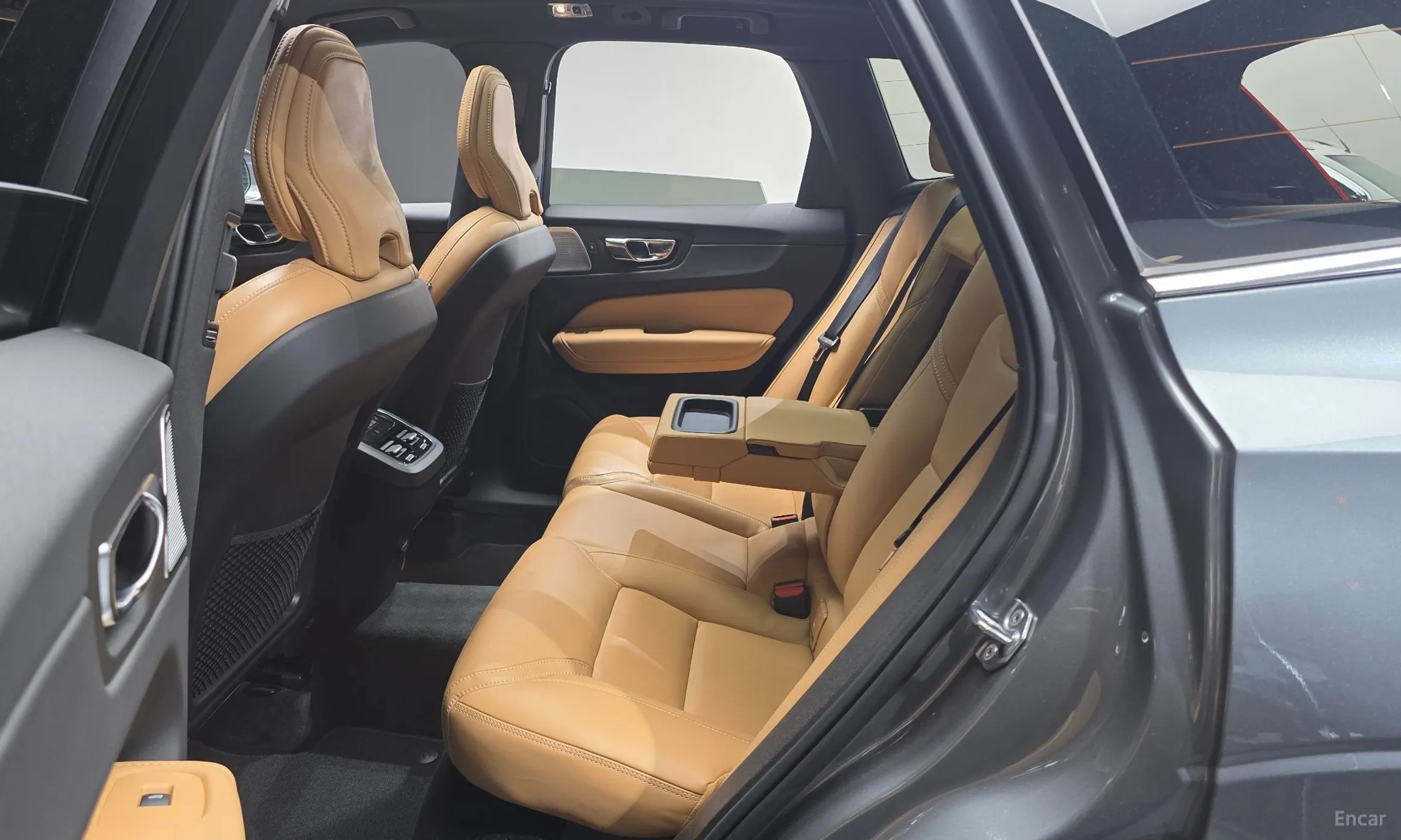 Volvo XC60 Gen 2 превью 11