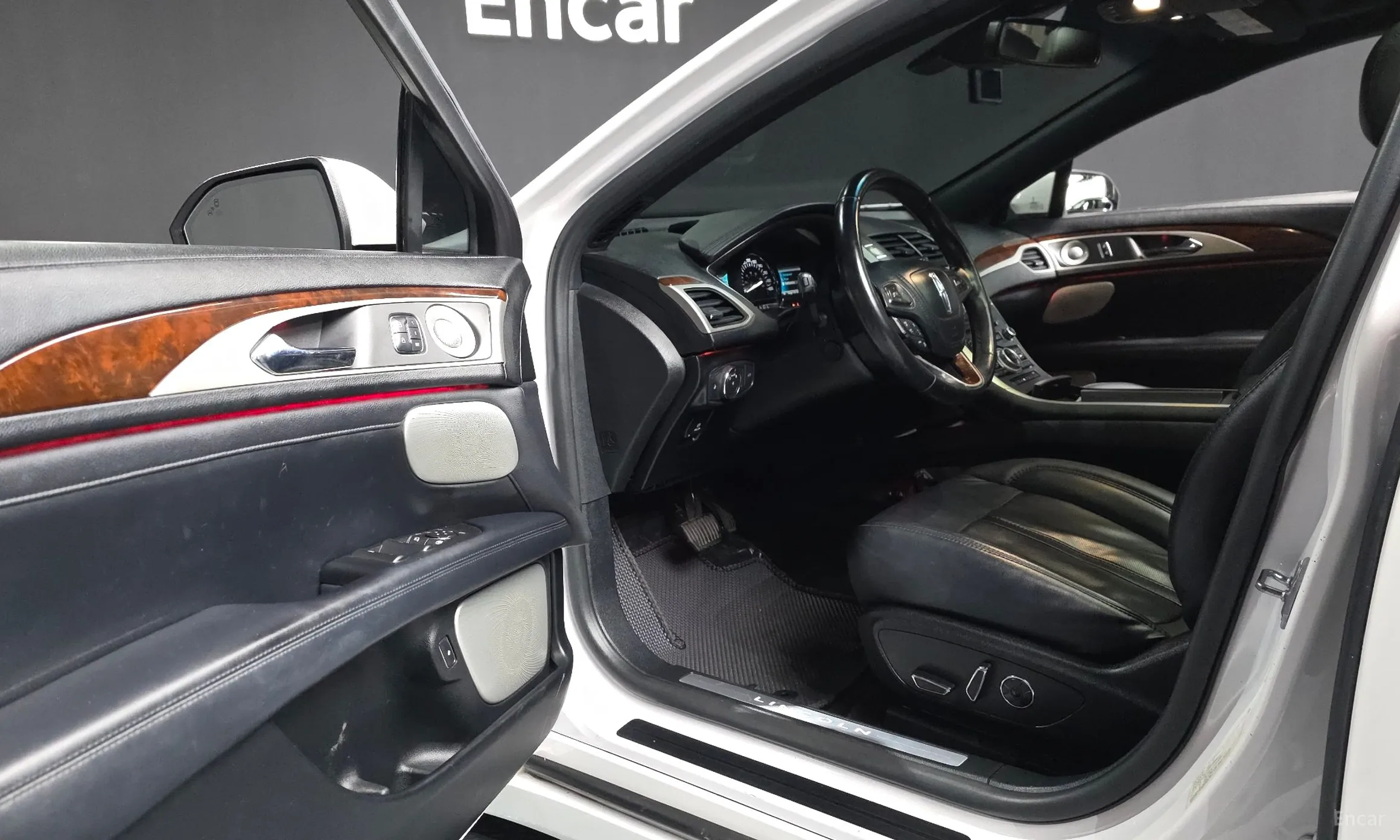 Lincoln New MKZ превью 10