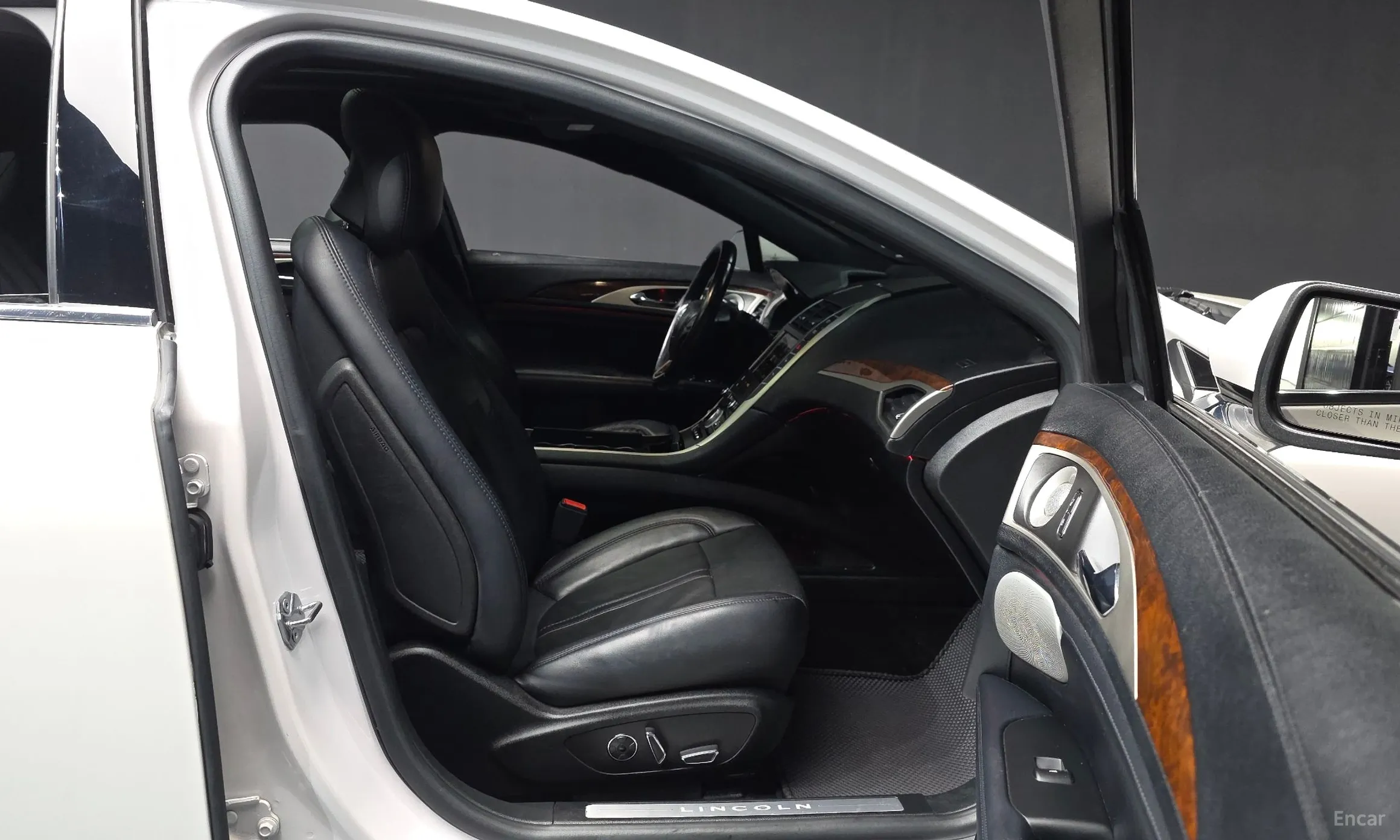 Lincoln New MKZ превью 11