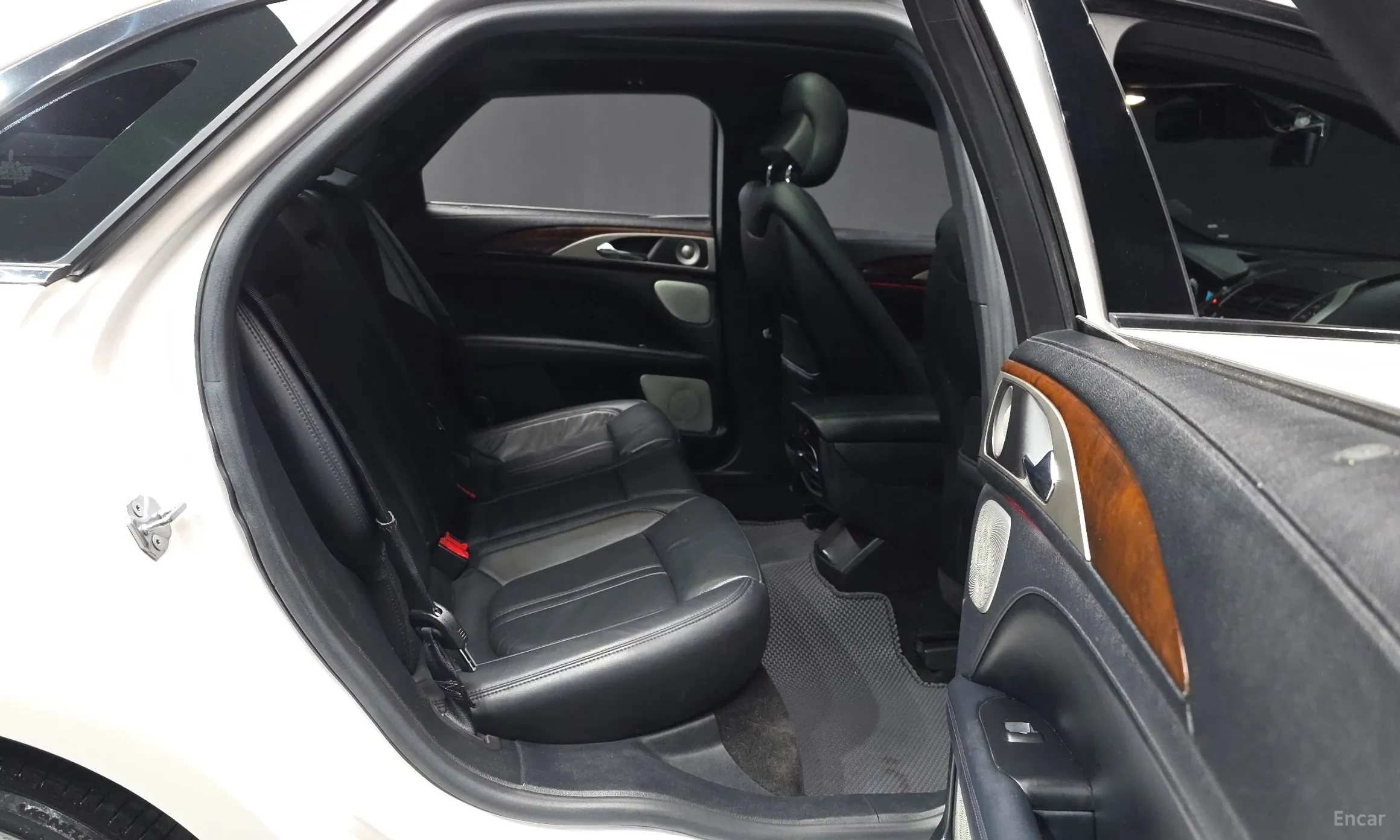 Lincoln New MKZ превью 12