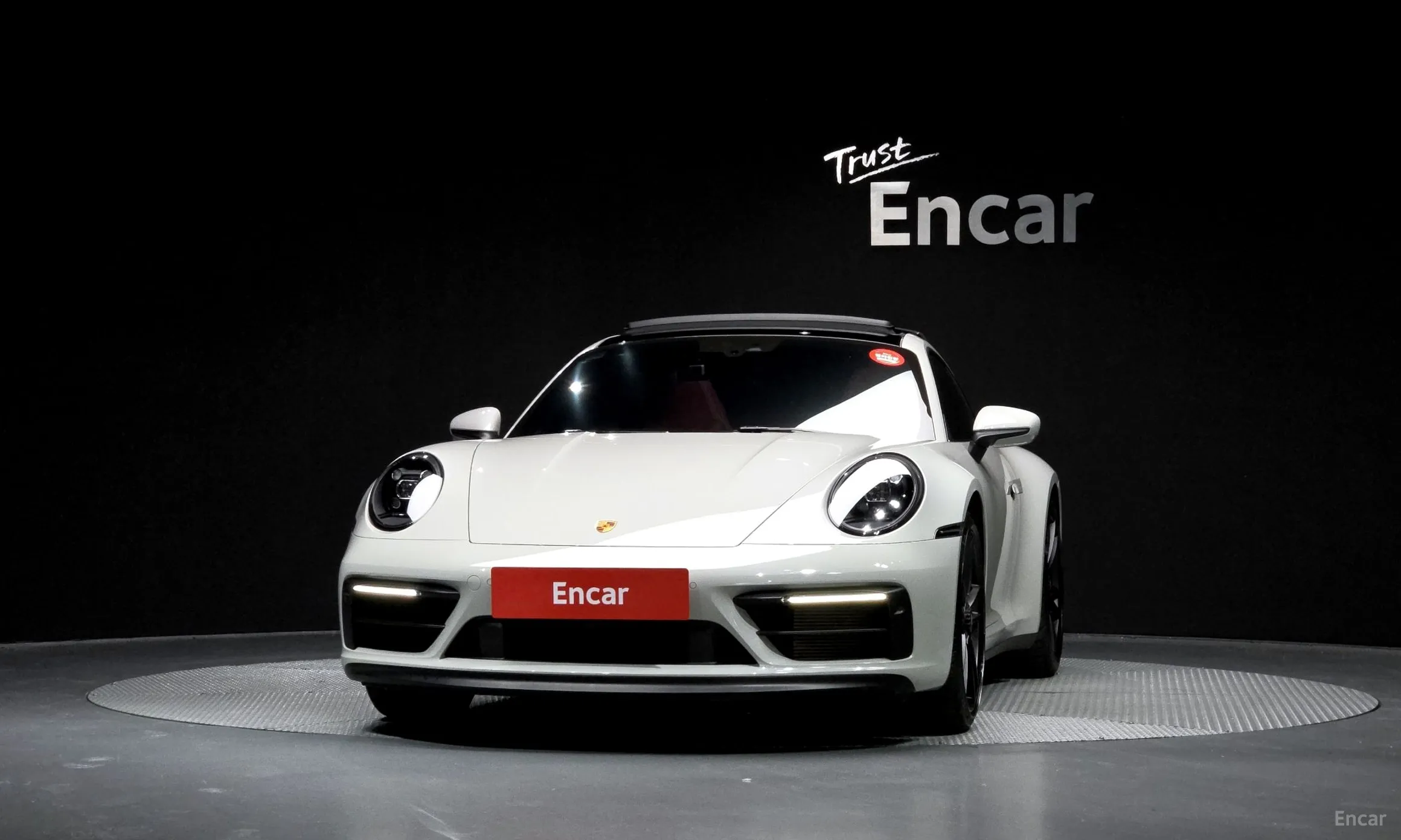 Porsche 911 (992) превью 3