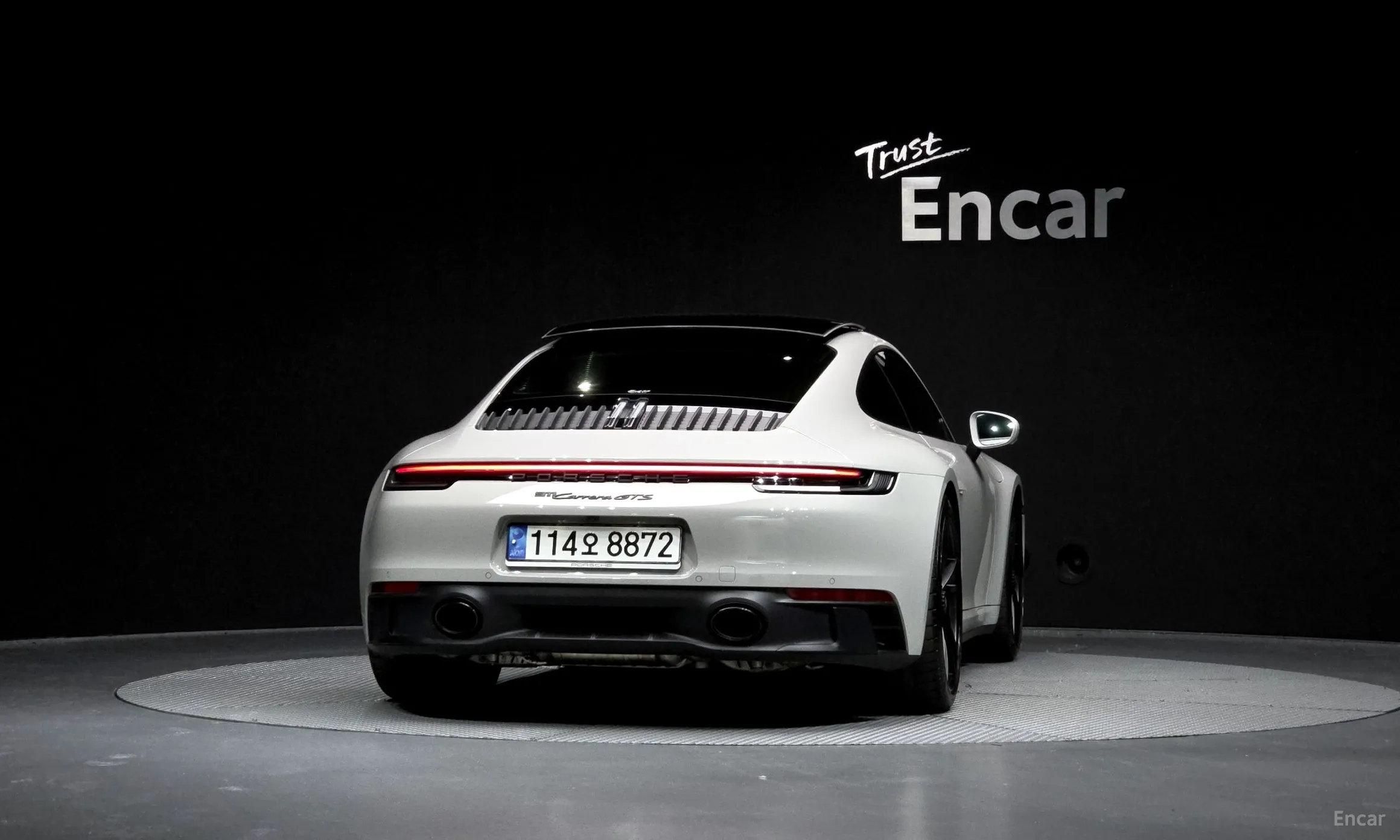 Porsche 911 (992) превью 4