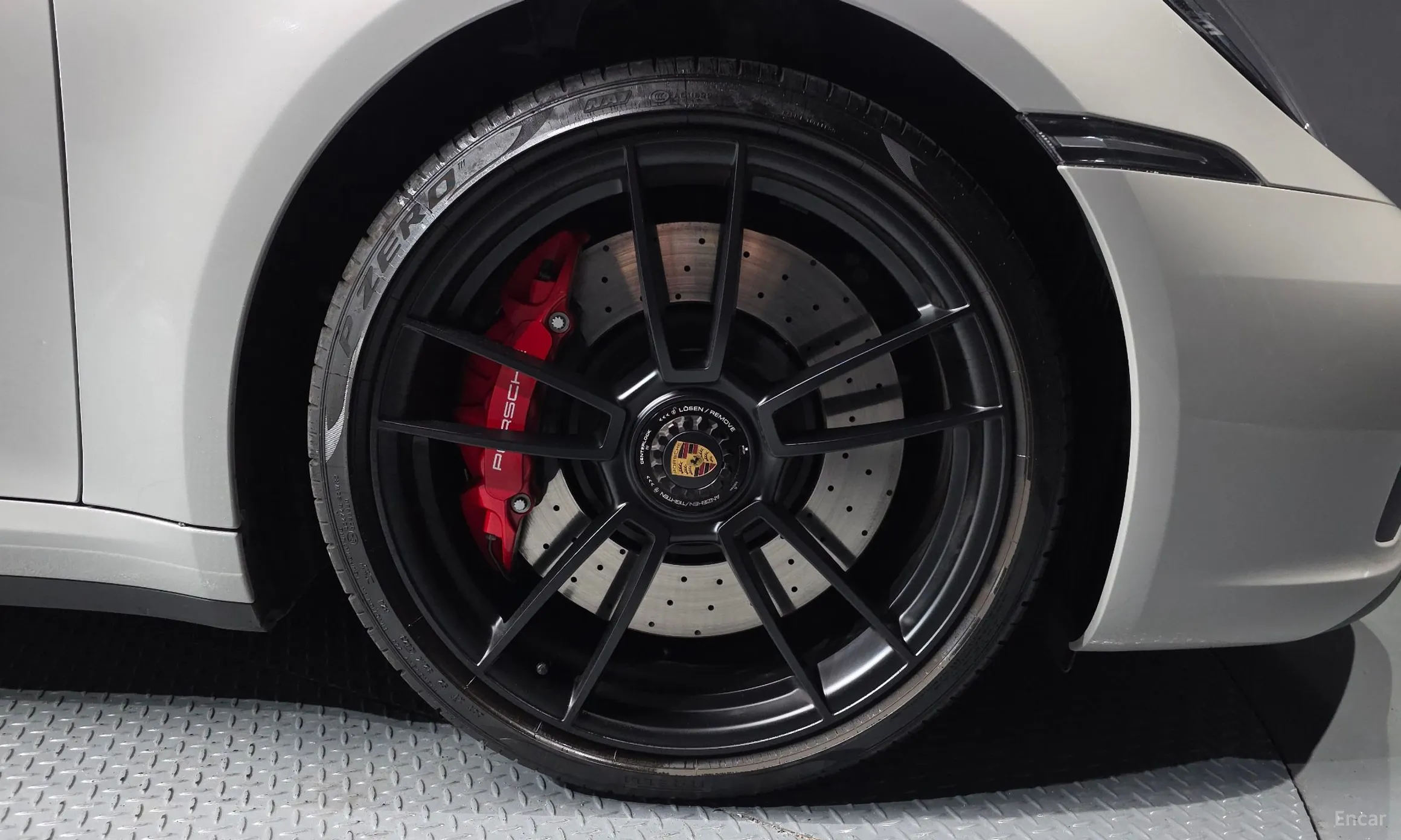 Porsche 911 (992) превью 5