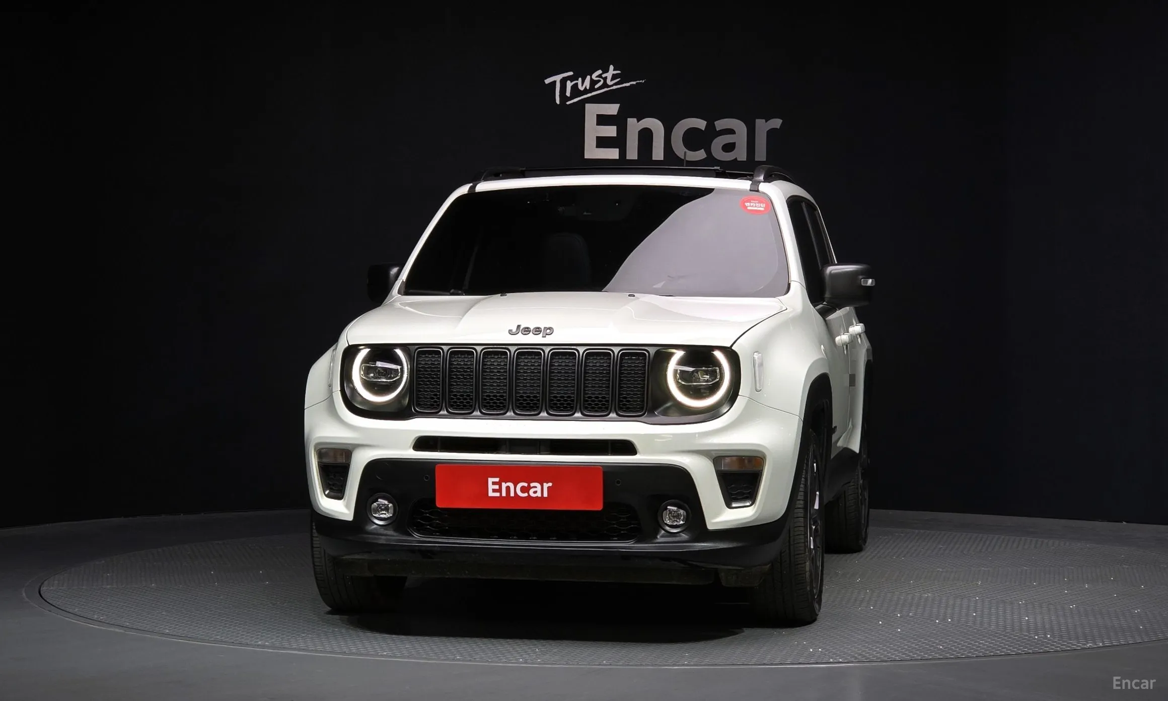 Jeep Renegade превью 3