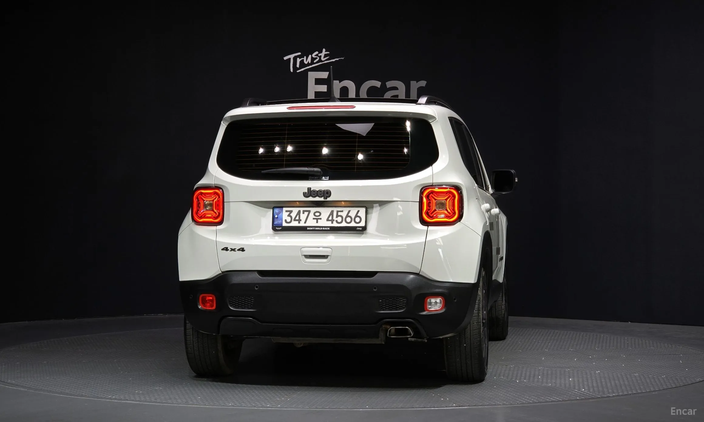 Jeep Renegade превью 4