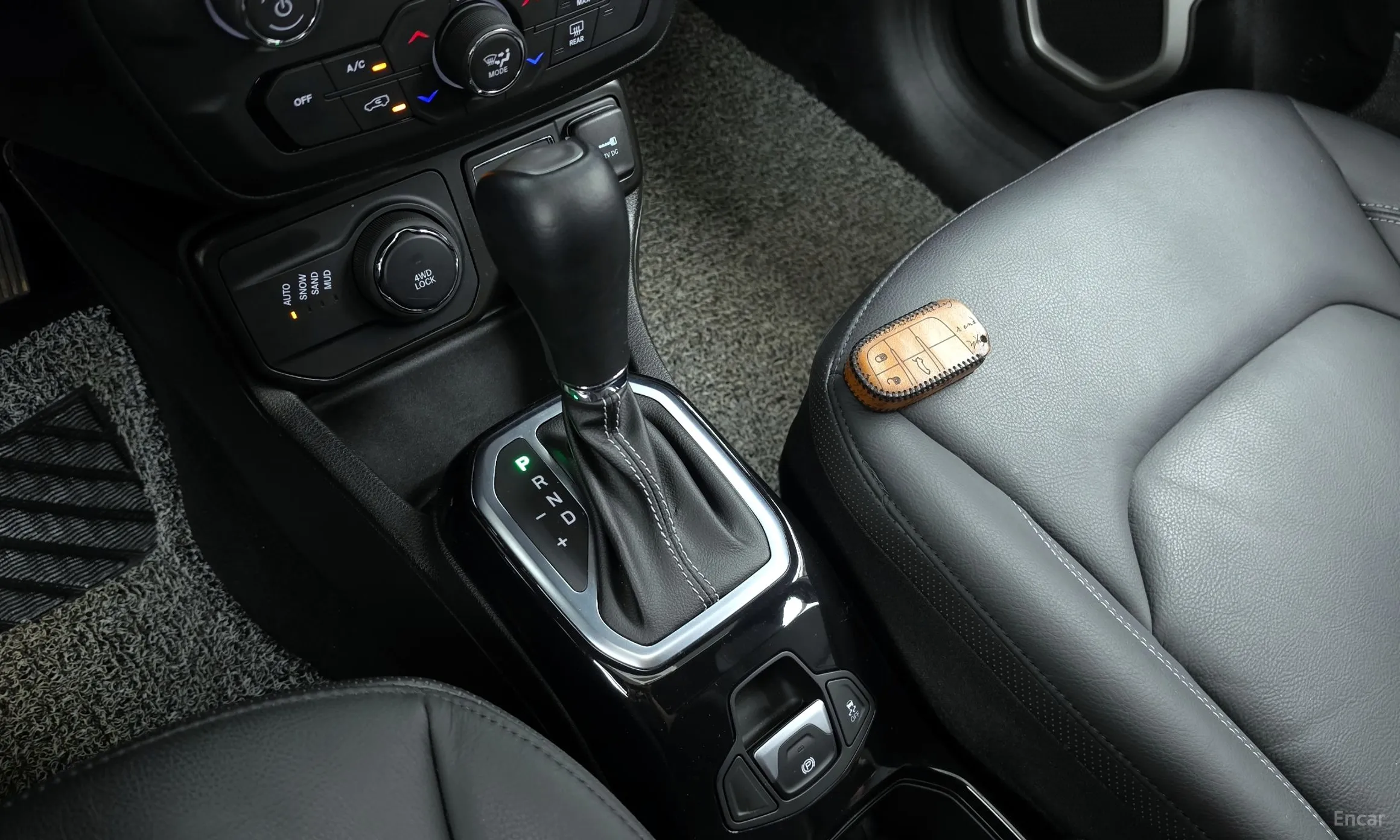 Jeep Renegade превью 9