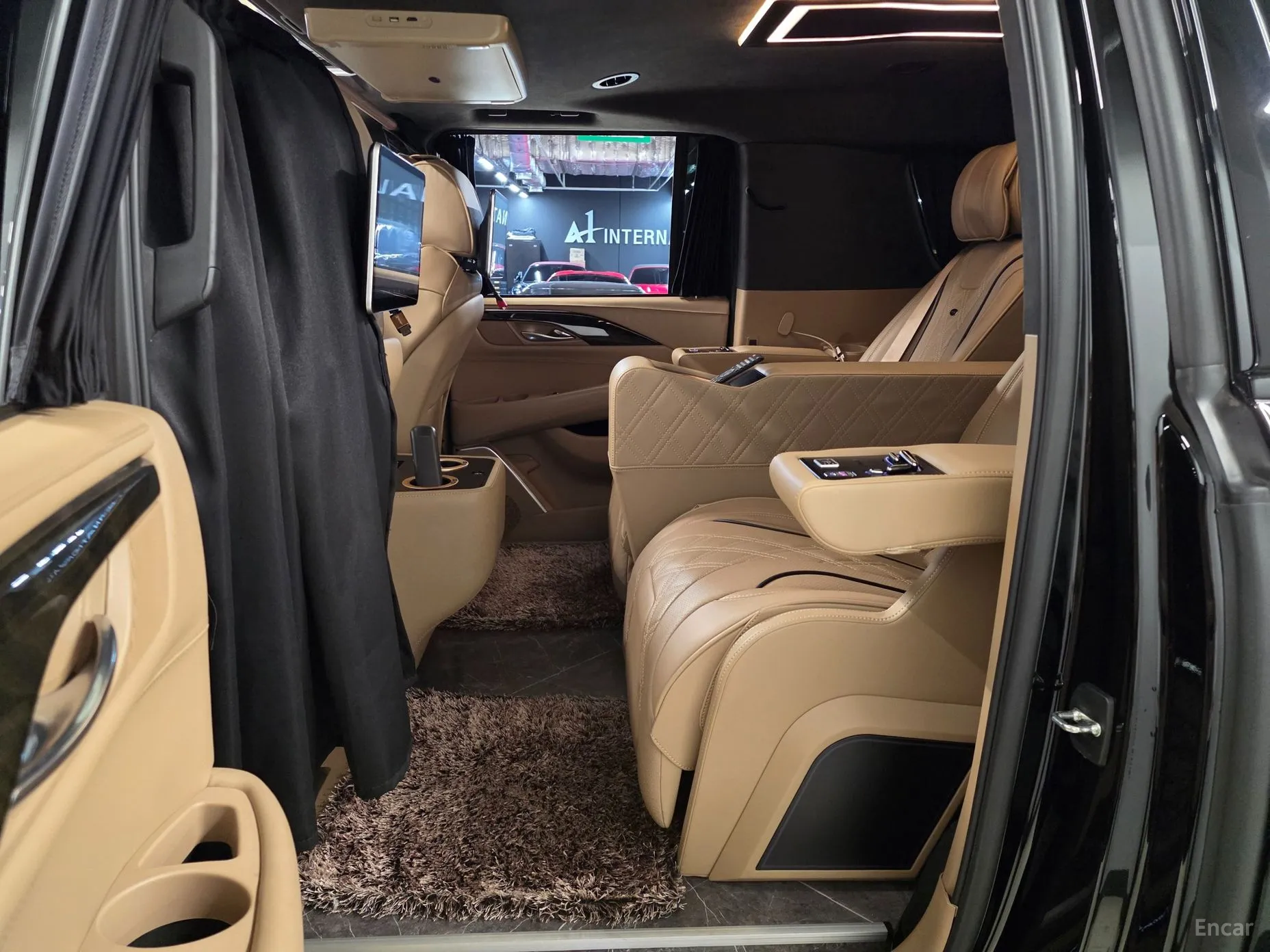 Cadillac Escalade превью 12