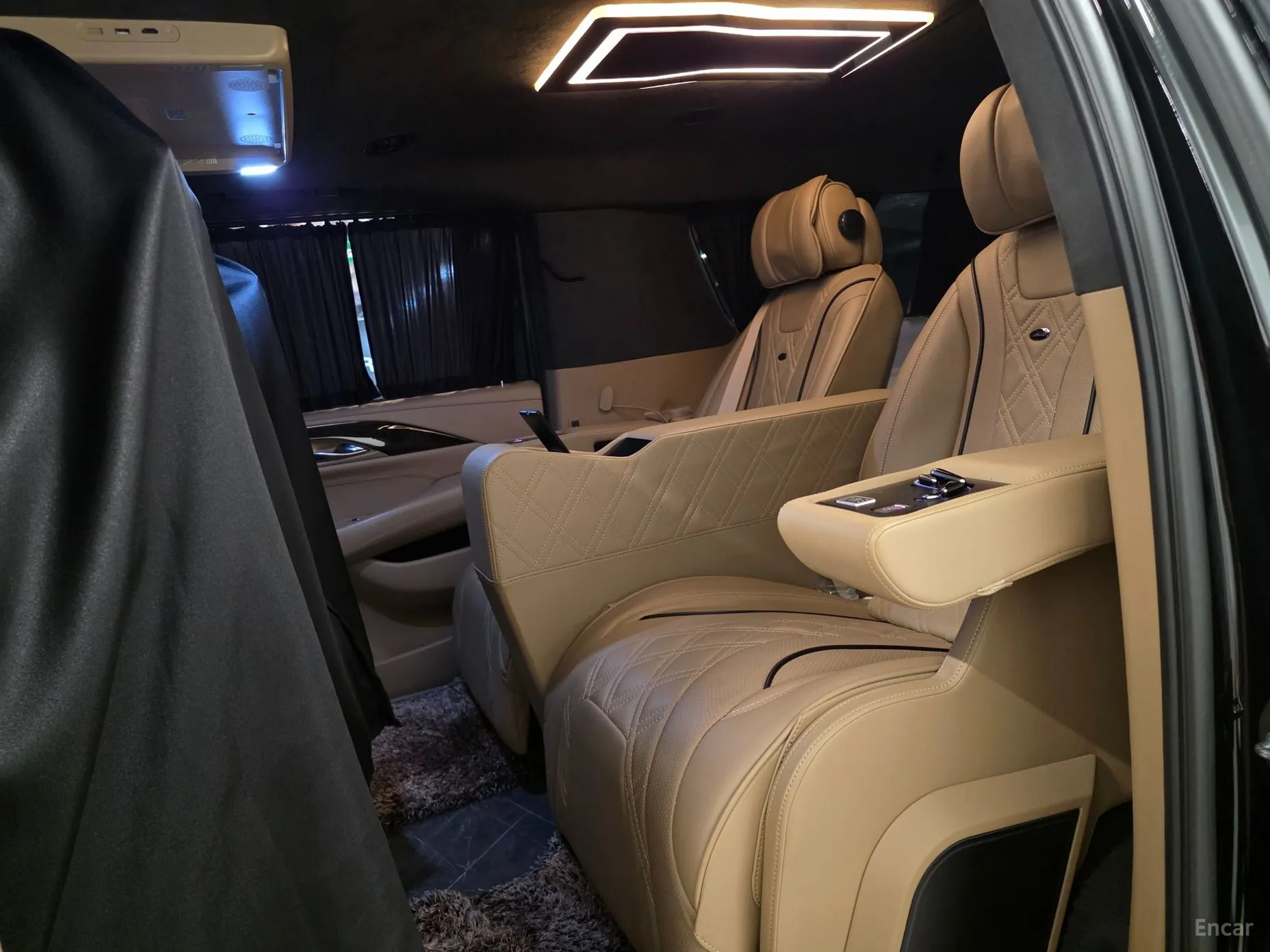 Cadillac Escalade превью 14
