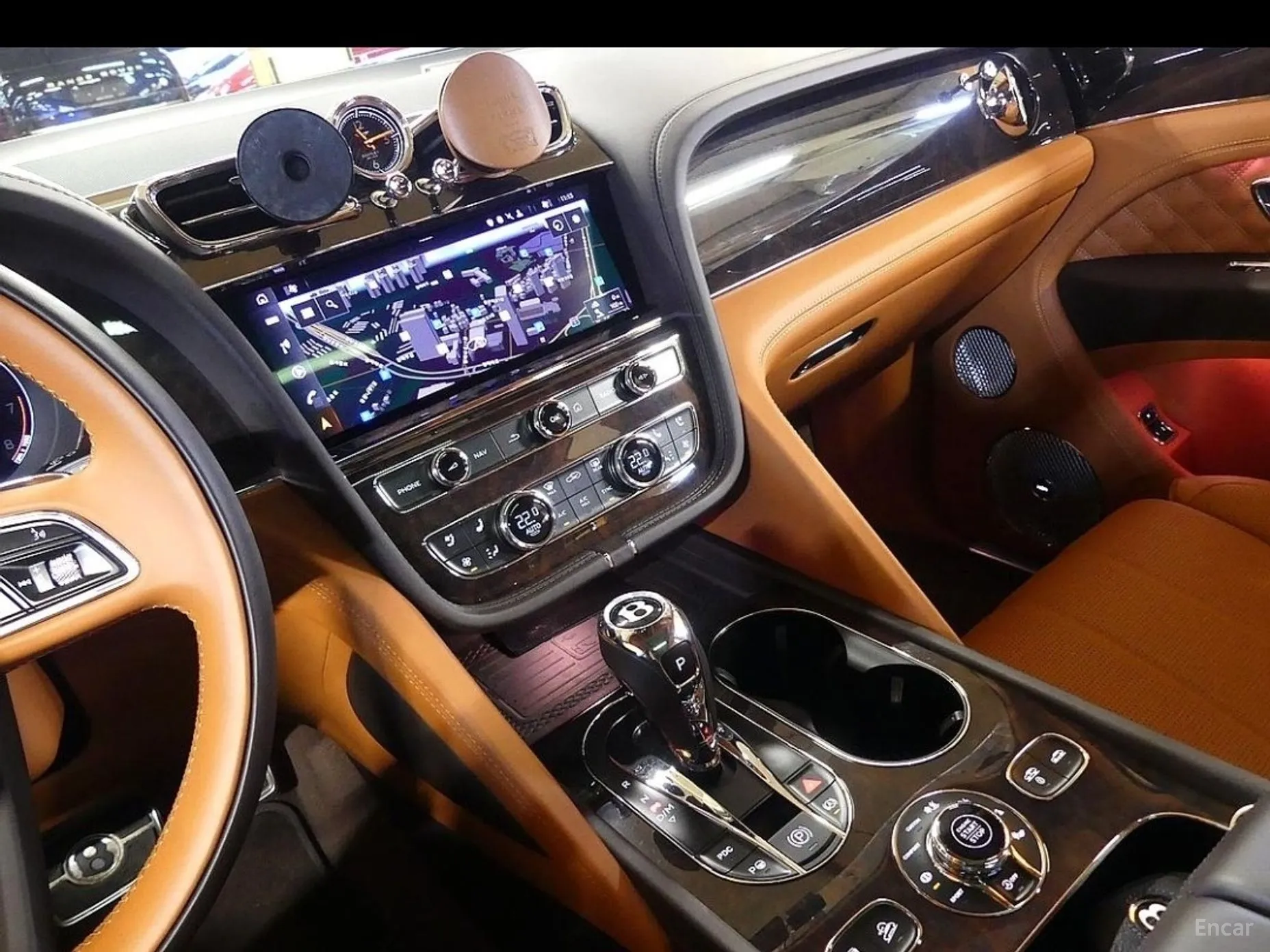 Bentley Bentayga превью 14