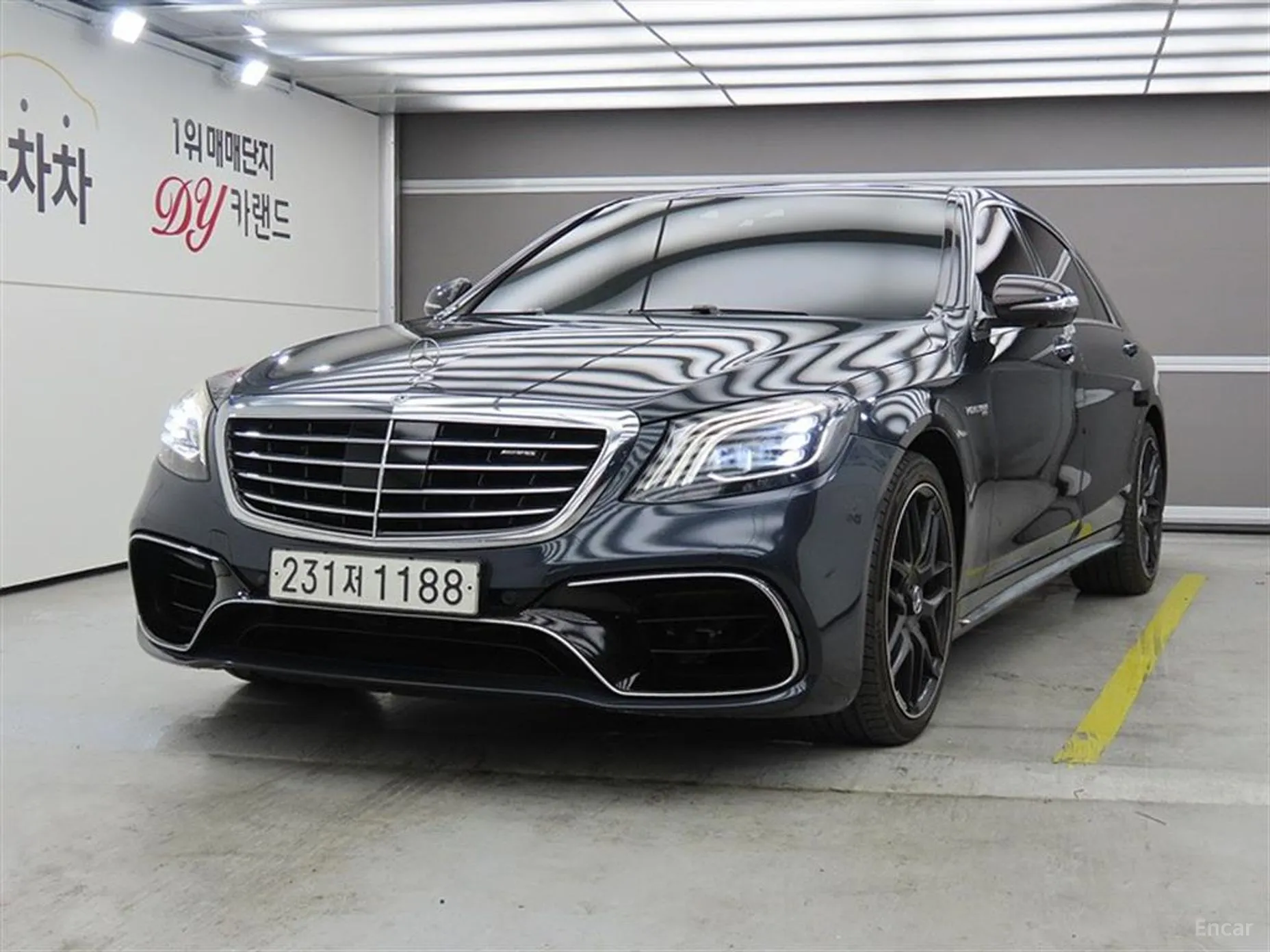 Mercedes Benz S-Class W222