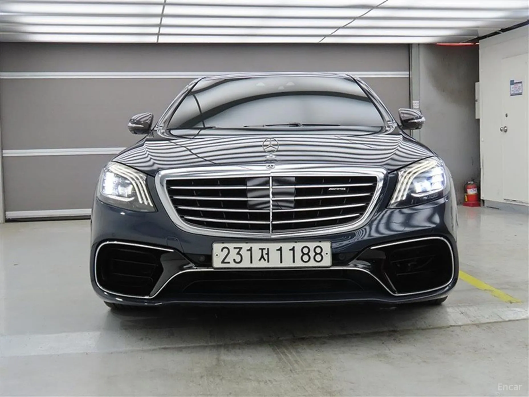 Mercedes Benz S-Class W222