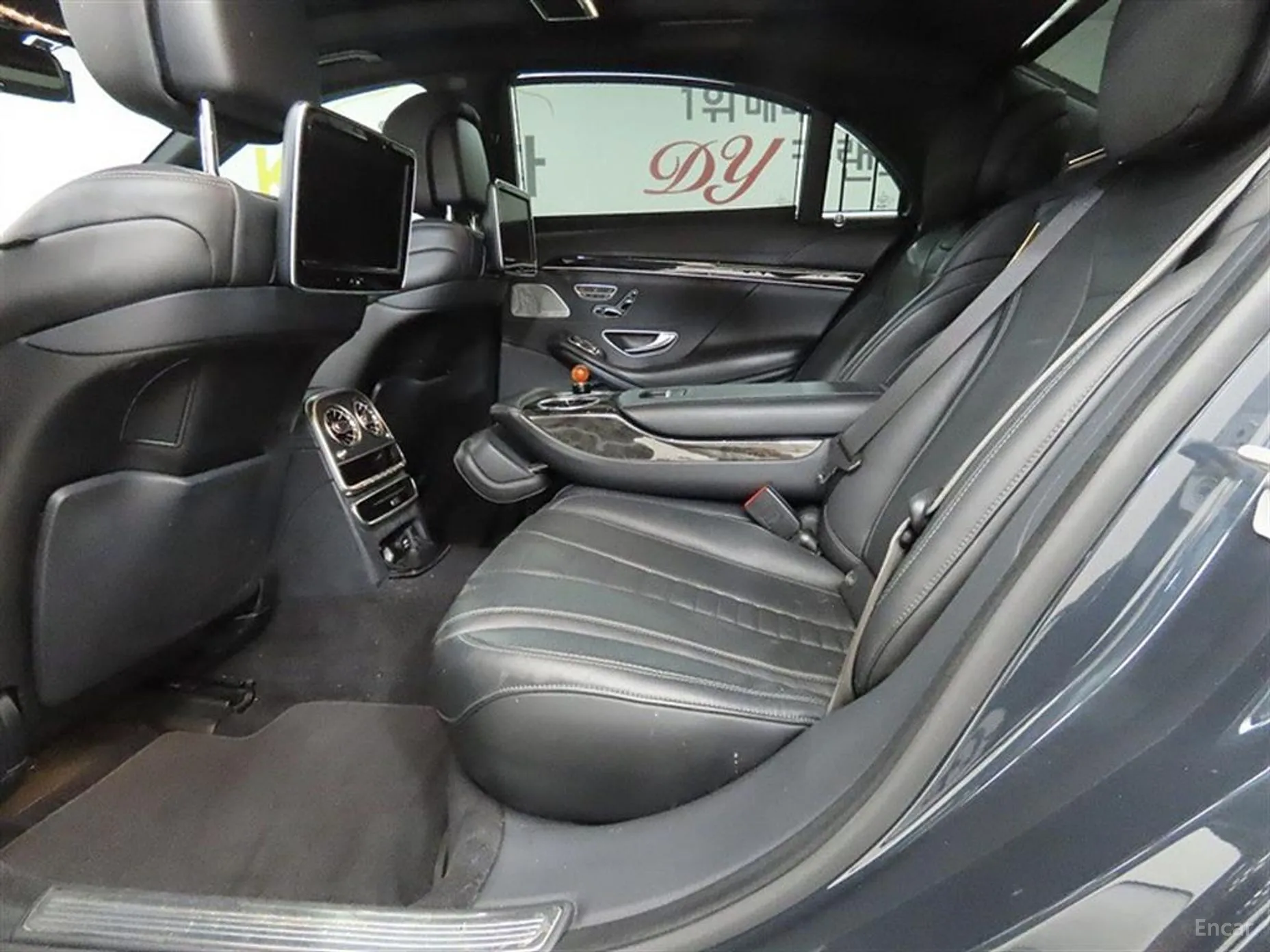 Mercedes Benz S-Class W222 превью 6