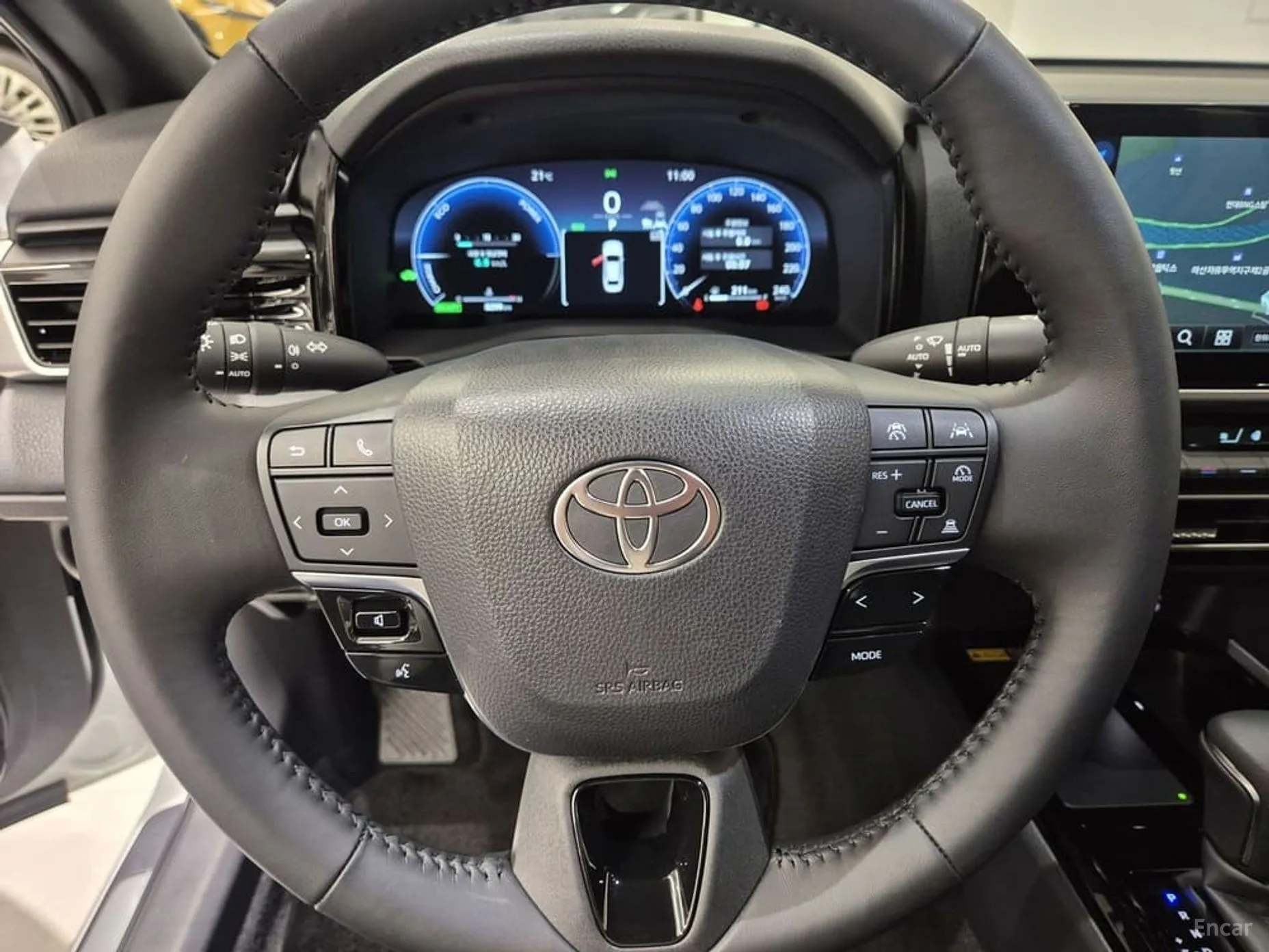 Toyota Camry (XV80) превью 12