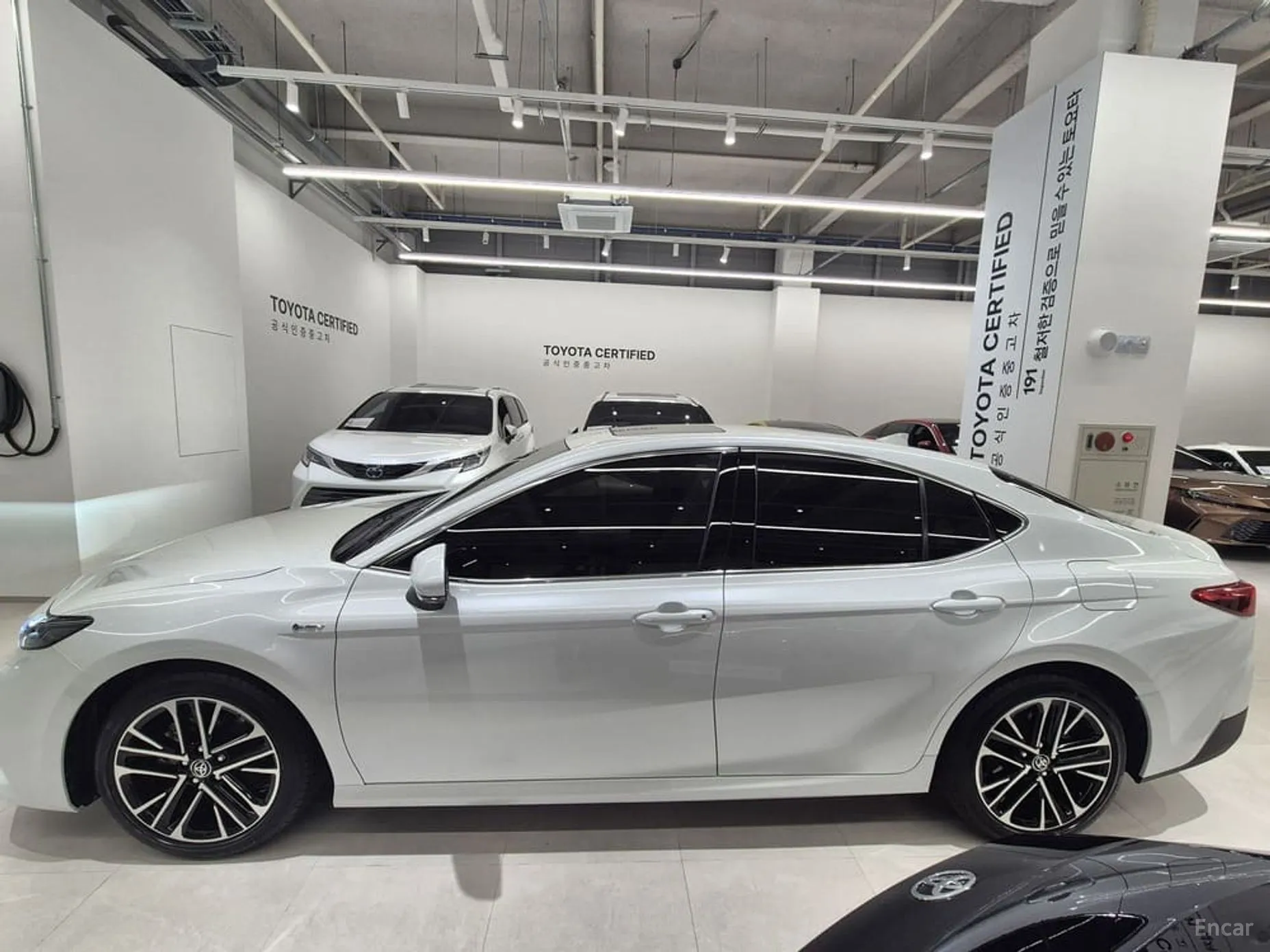 Toyota Camry (XV80) превью 18