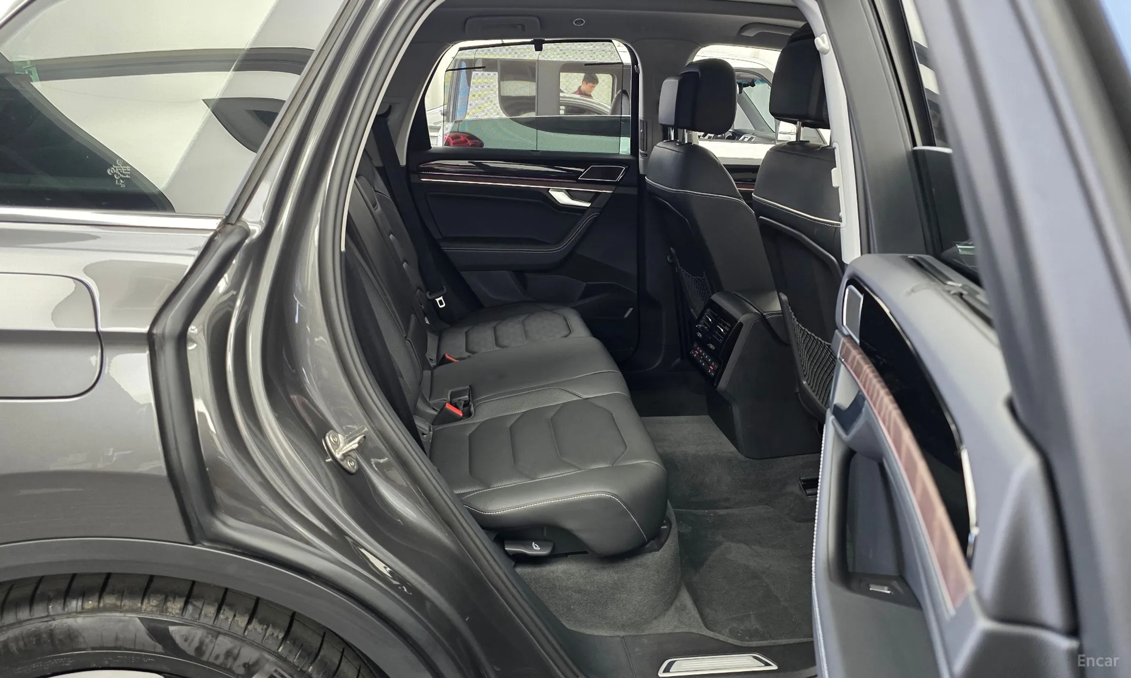 Volkswagen Touareg 3rd Generation превью 12