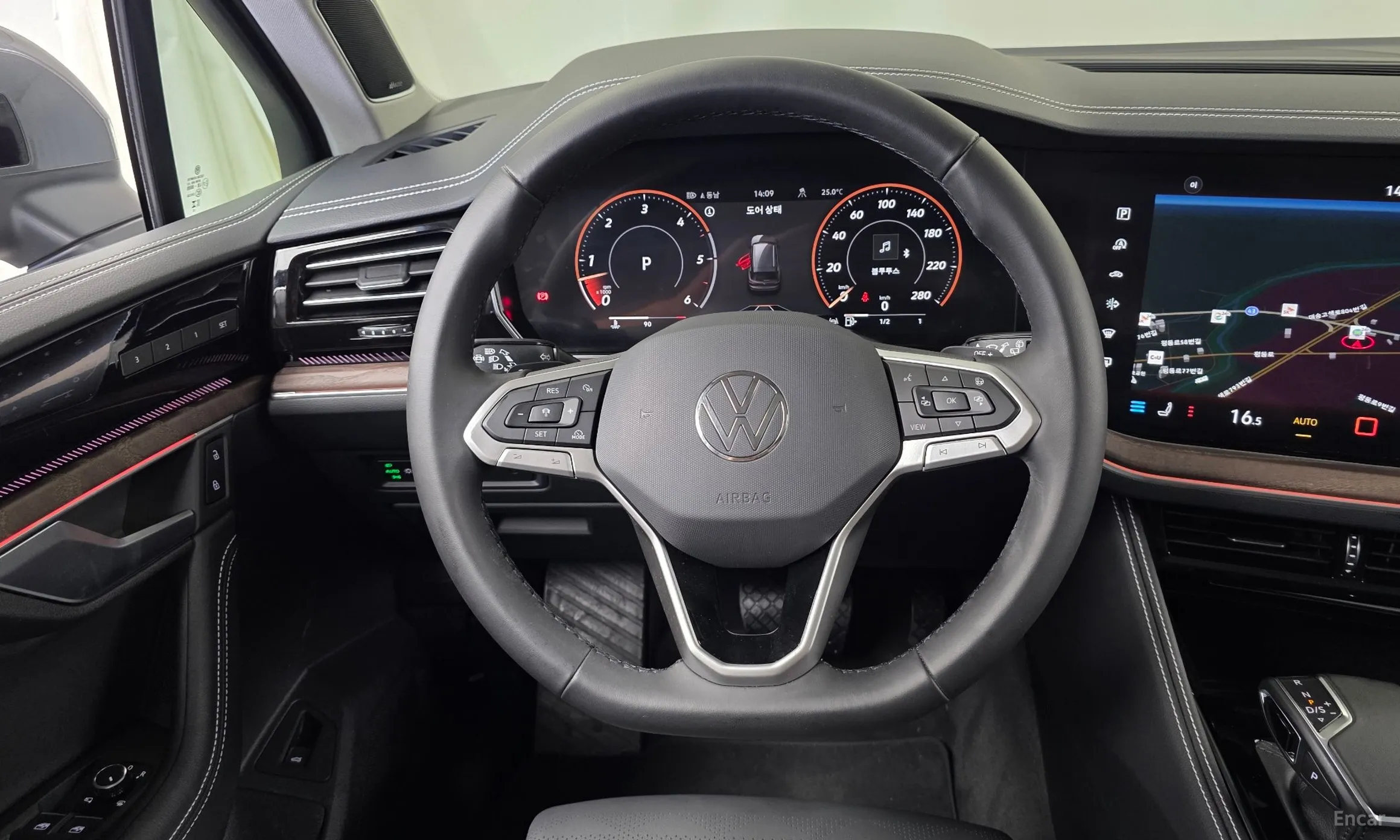 Volkswagen Touareg 3rd Generation превью 13