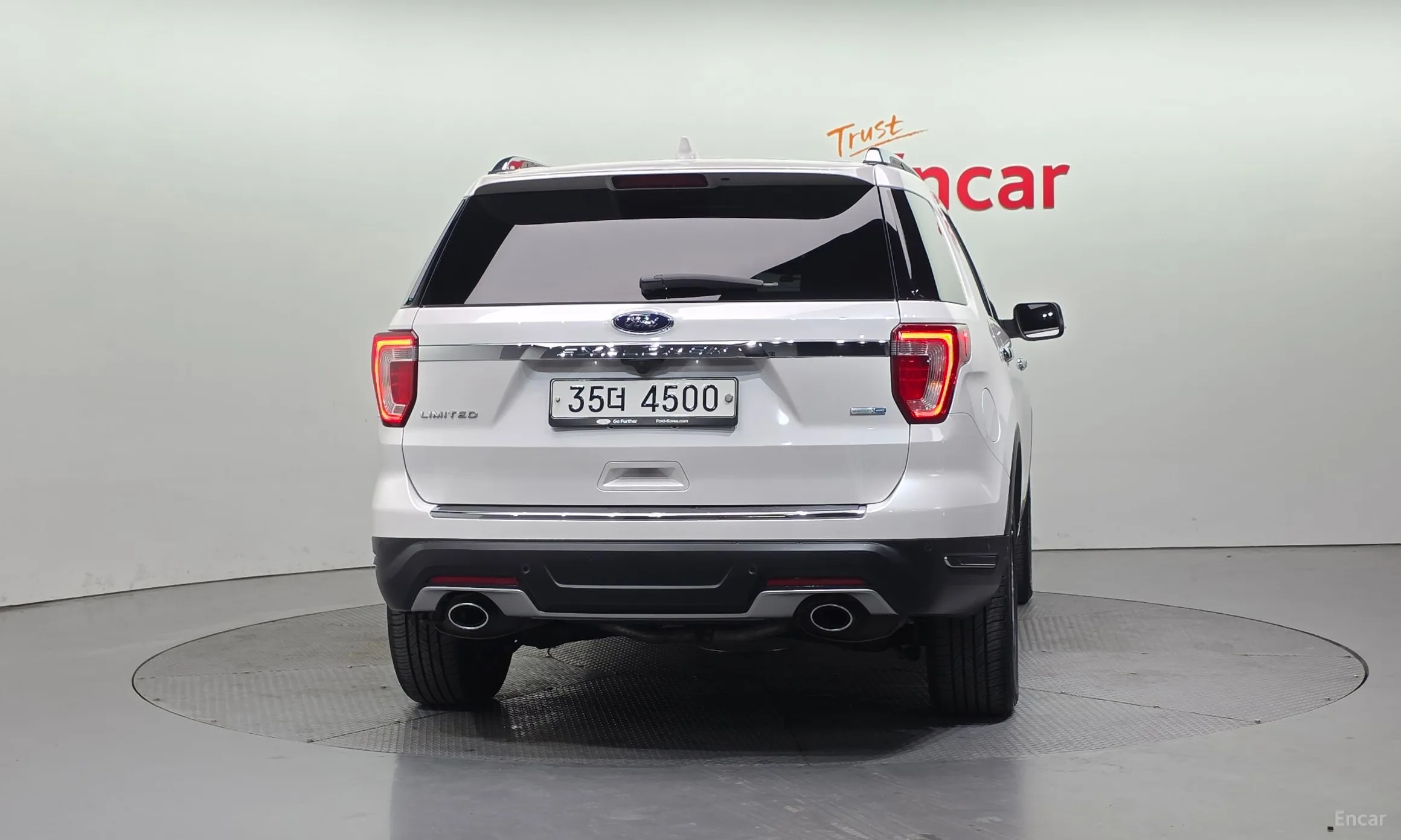 Ford Explorer превью 4