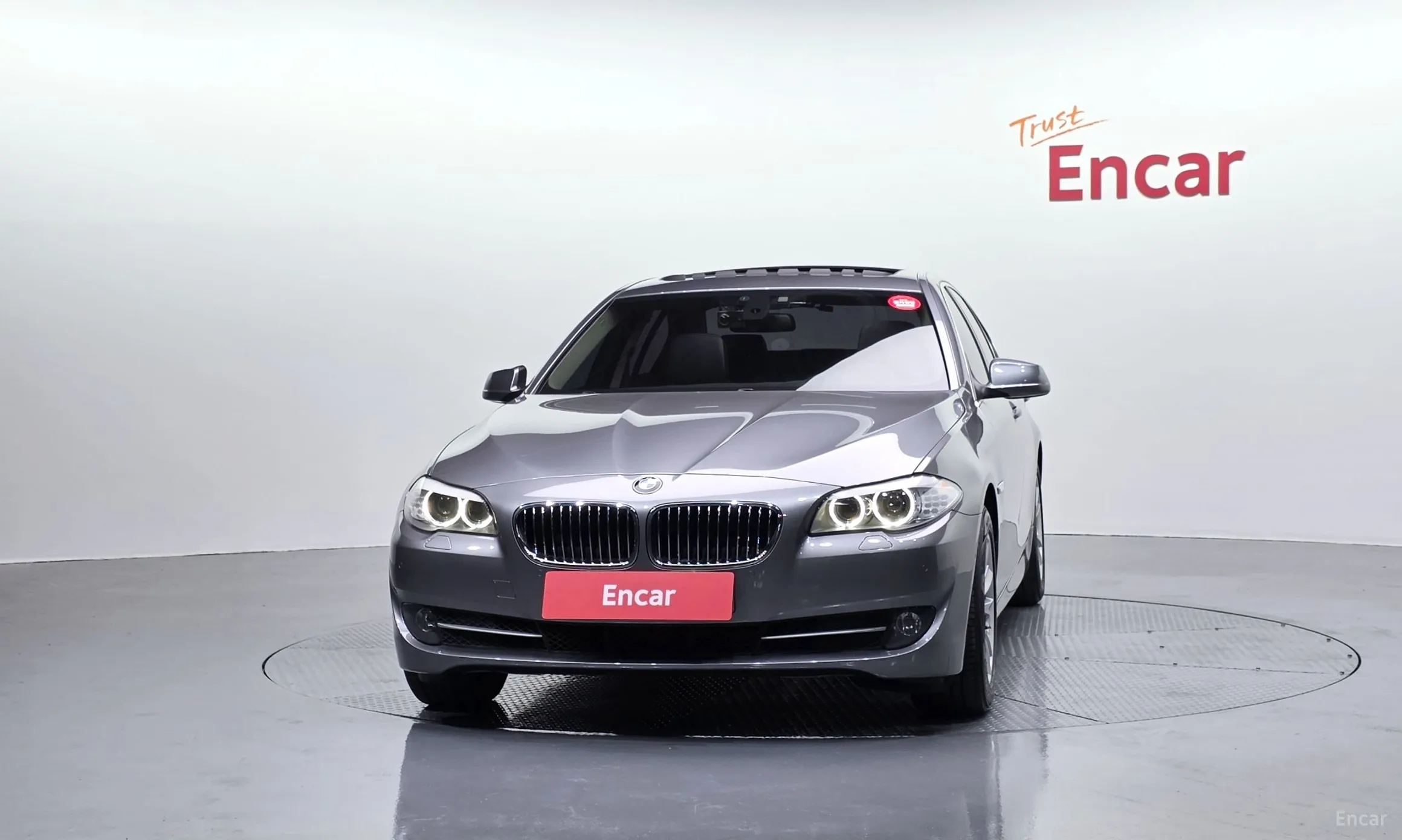 BMW 5 Series (F10) превью 3