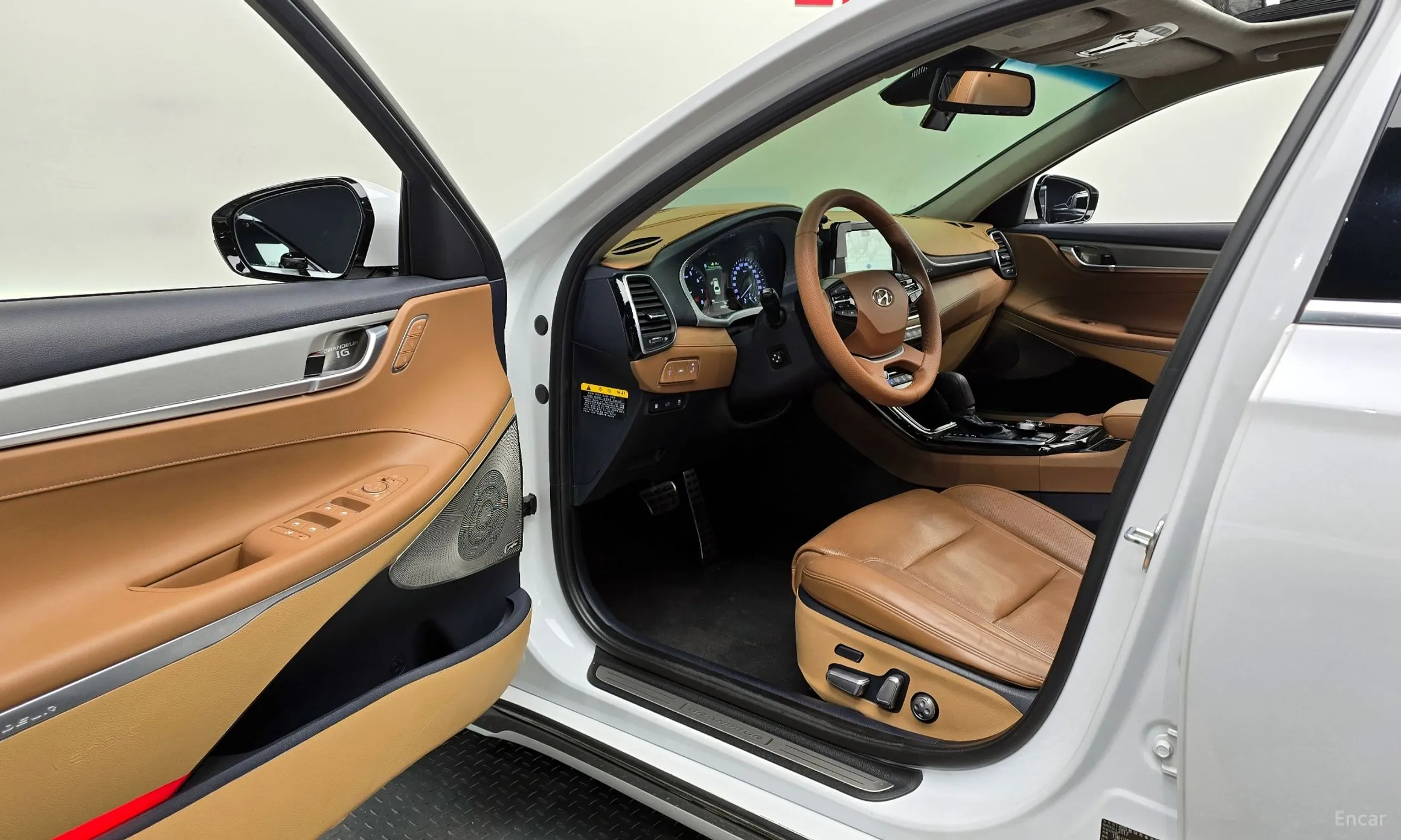 Hyundai Grandeur IG превью 10