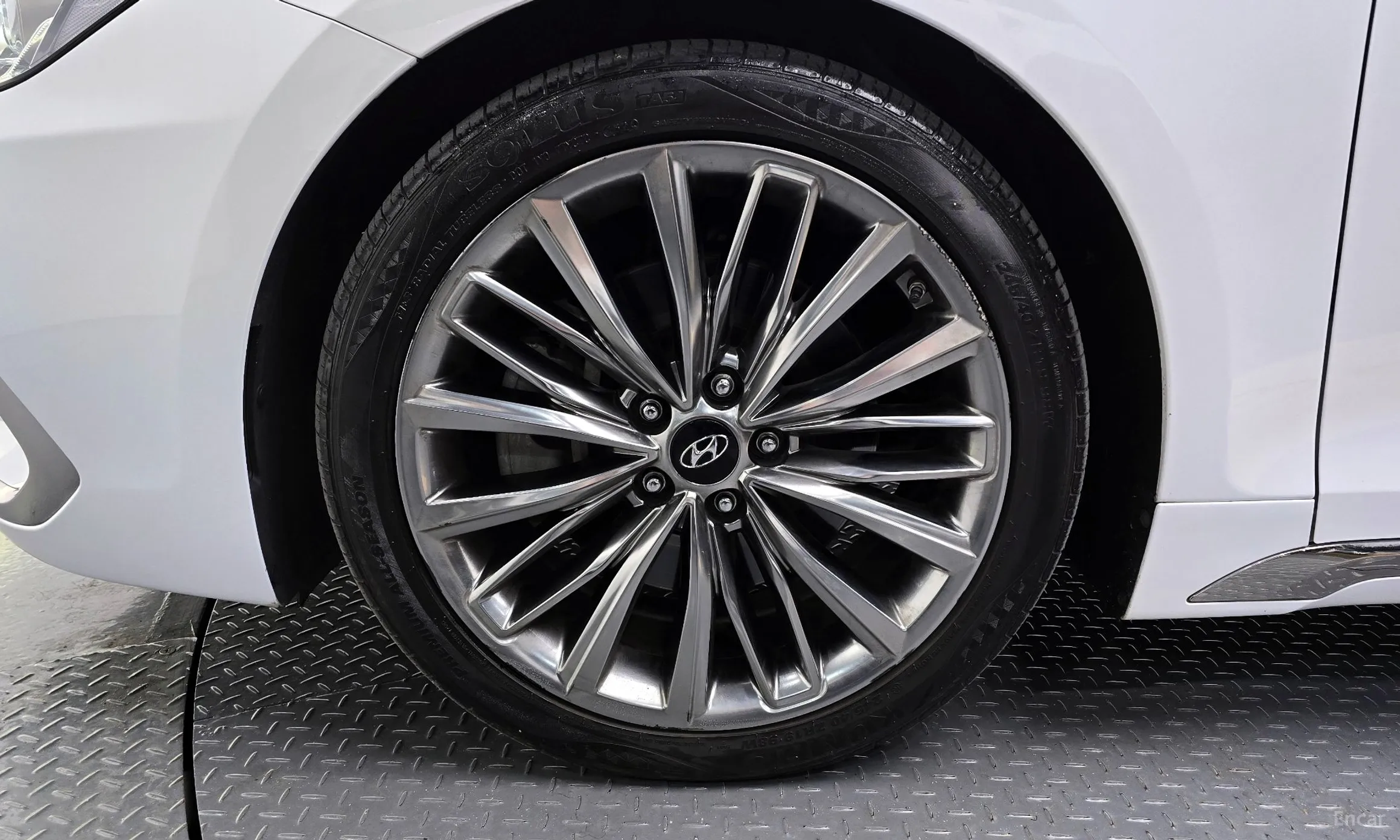 Hyundai Grandeur IG превью 5